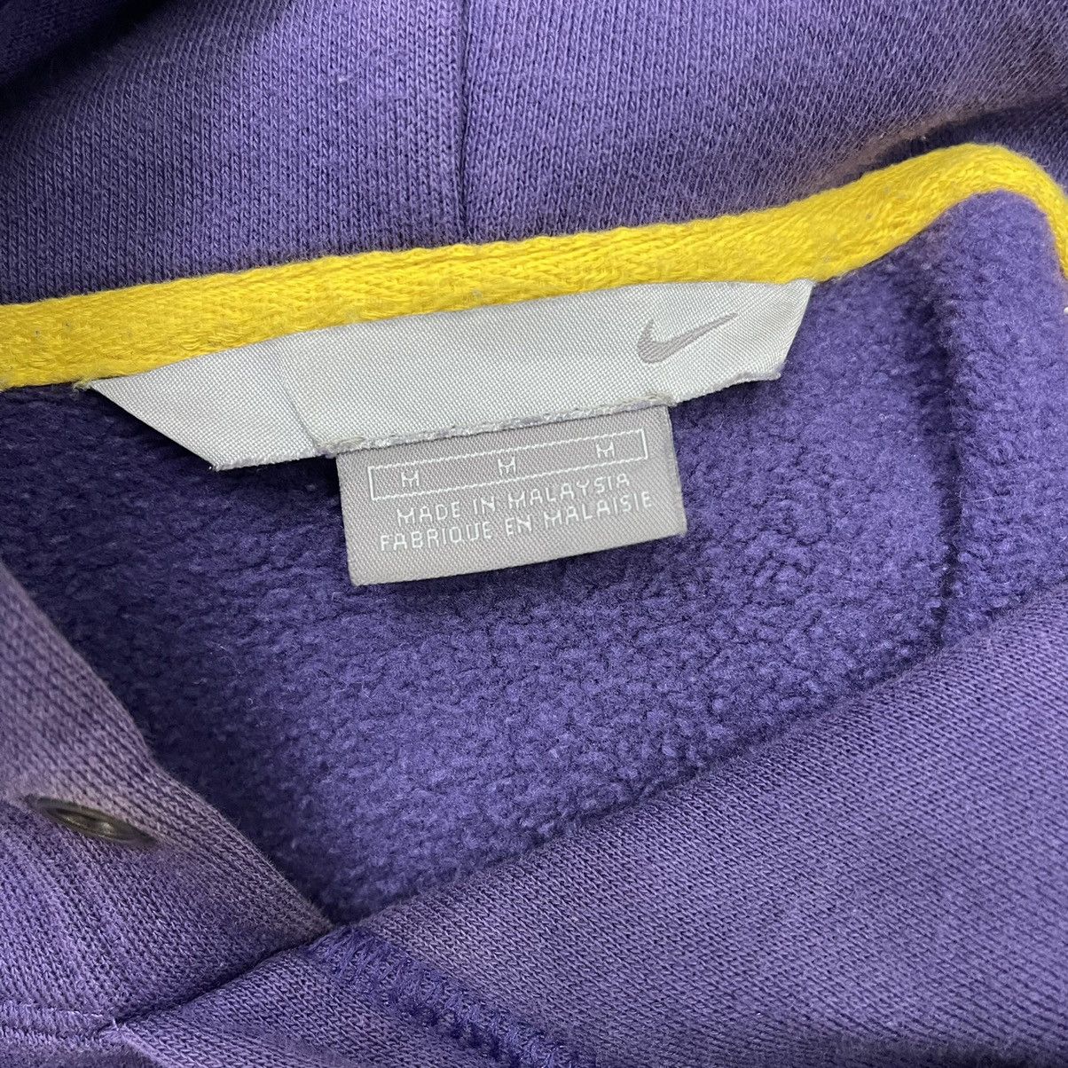 Nike Vintage Nike Marshfield Embroidered Big Logo Hoodies Size L Size US L / EU 52-54 / 3 - 8 Thumbnail