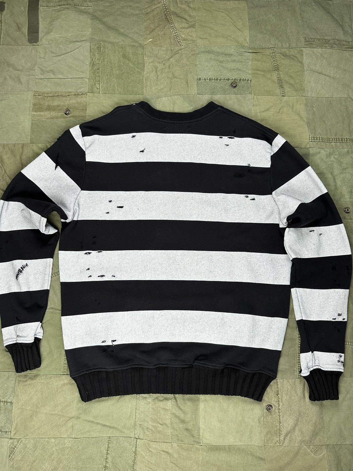 image of Amiri Distressed Striped Crewneck in Black, Men's (Size XL)