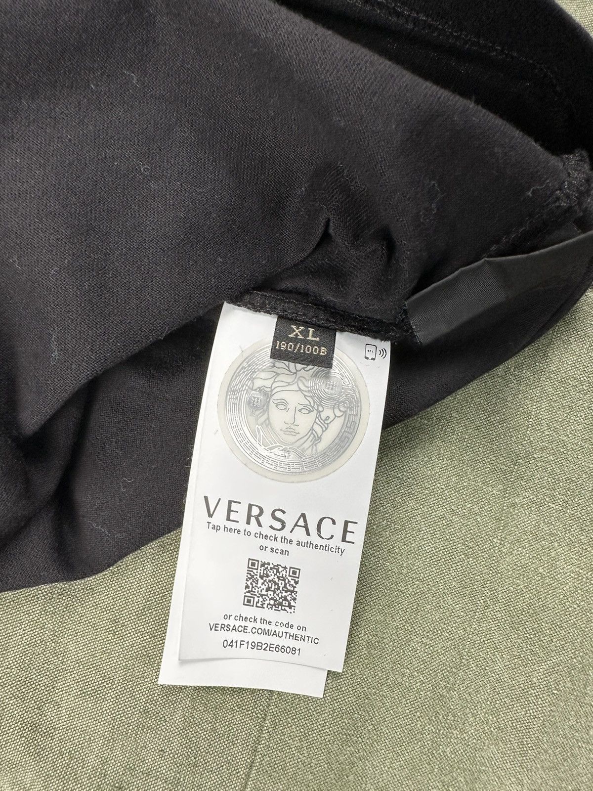 Versace Medusa Print Tee Size US XL / EU 56 / 4 - 4 Thumbnail