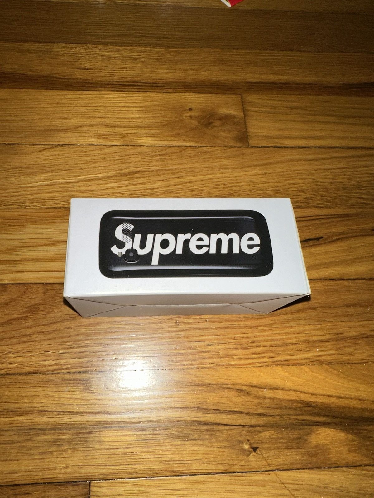 Supreme Supreme Burner Phone Trap smart device | Grailed
