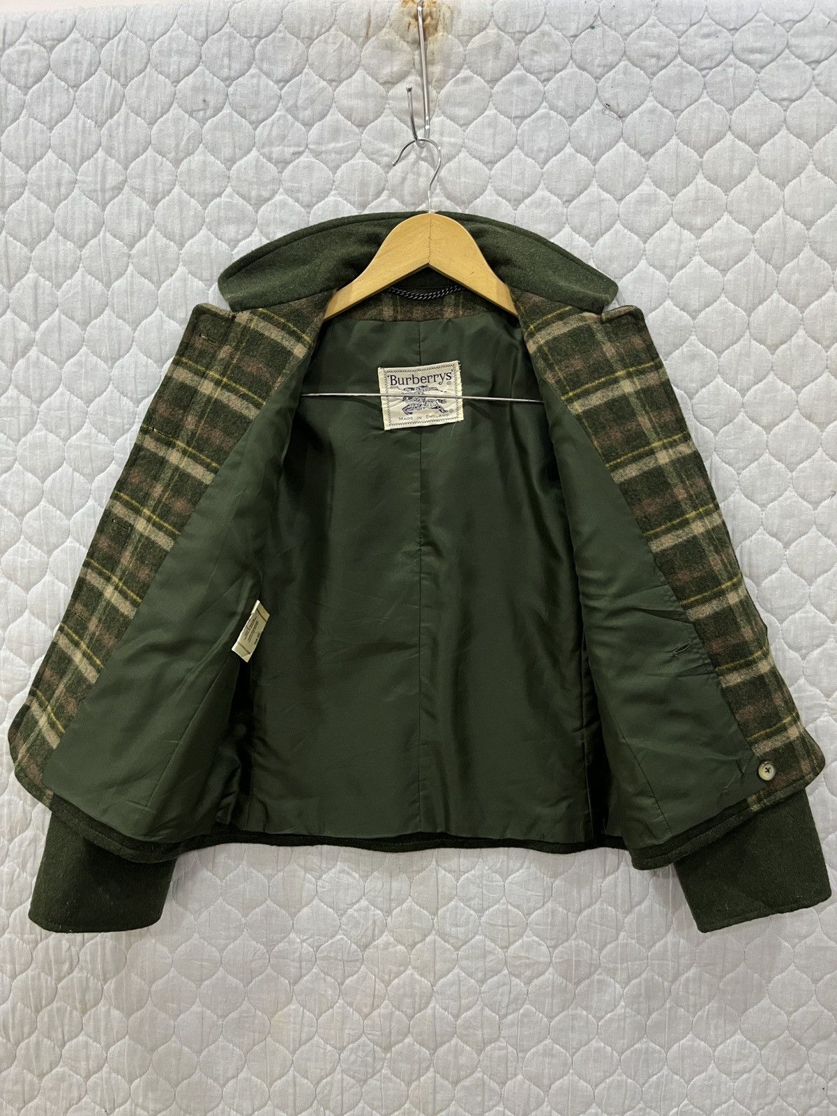 Burberry (Ww). VINTAGE BURBERRYS WOOL JACKET Size L / US 10 / IT 46 - 7 Thumbnail