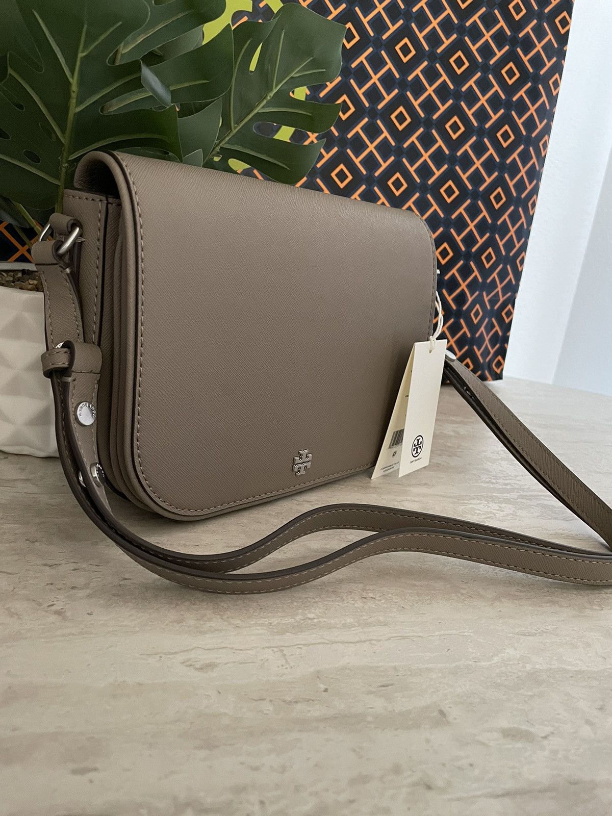 Tory hotsell Burch Emerson Crossbody