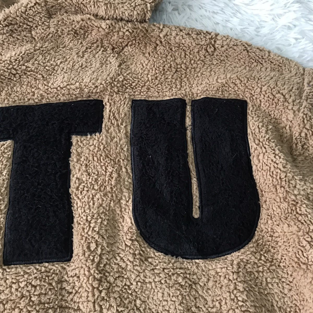 Japanese Brand 💥Steals💥Nice Big Wording CAPTURE Fleece Hoodie Size US L / EU 52-54 / 3 - 14 Thumbnail