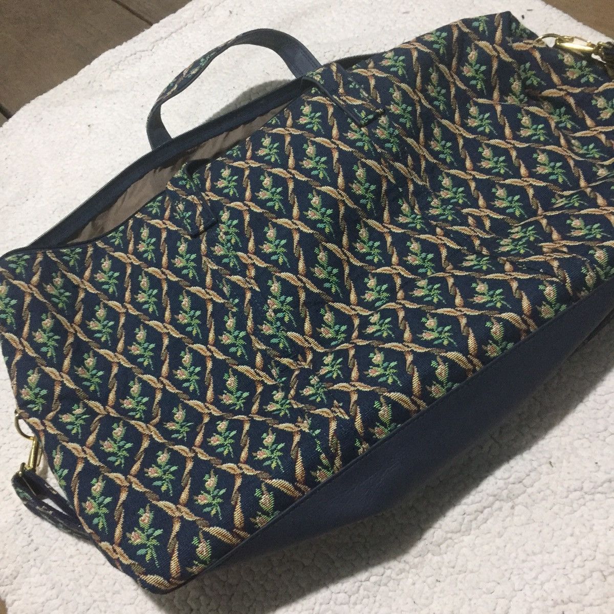 Japanese Brand Luggage bag floral nice design Size ONE SIZE - 9 Thumbnail