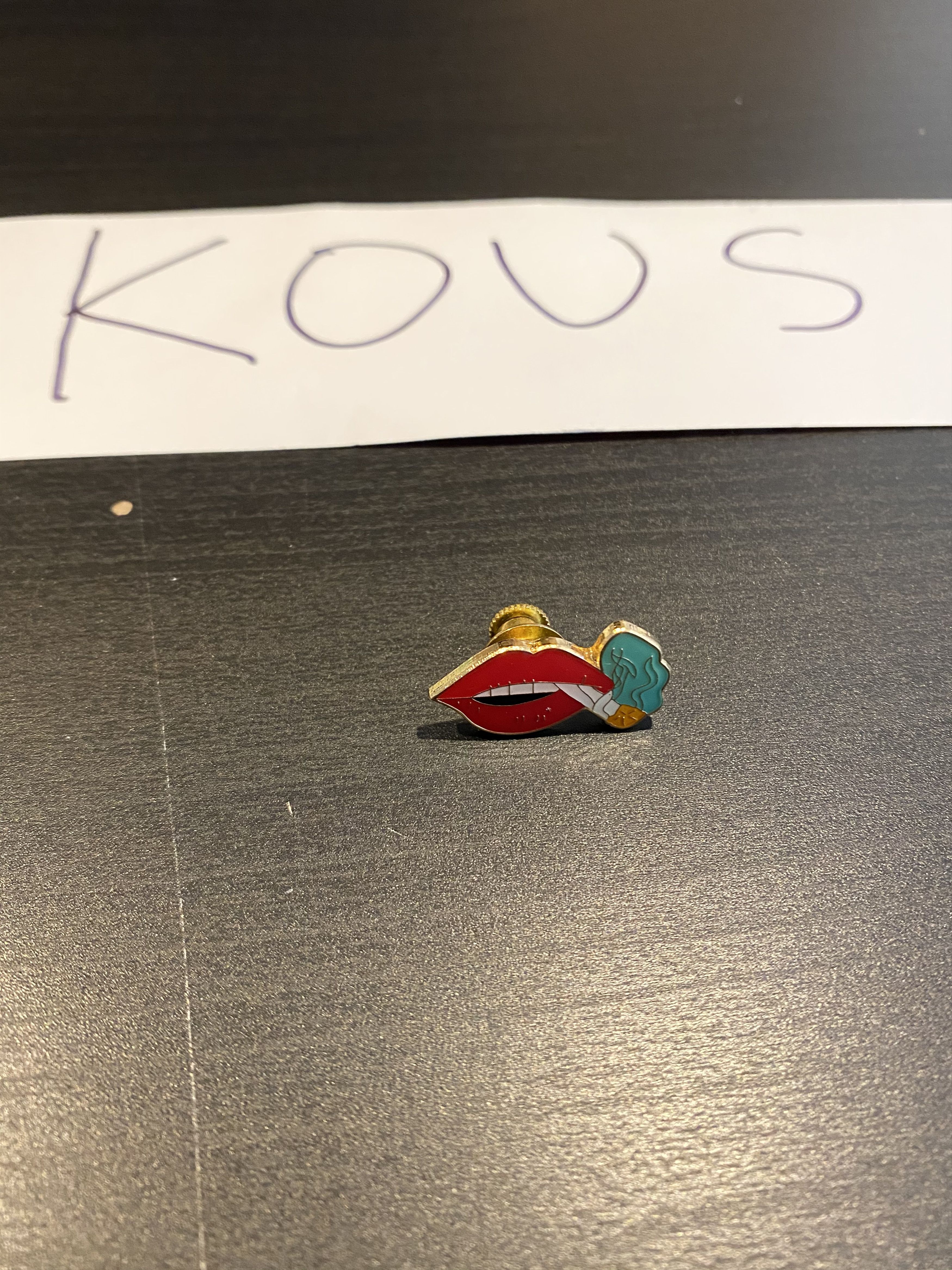 Supreme Smoking Lips Pin