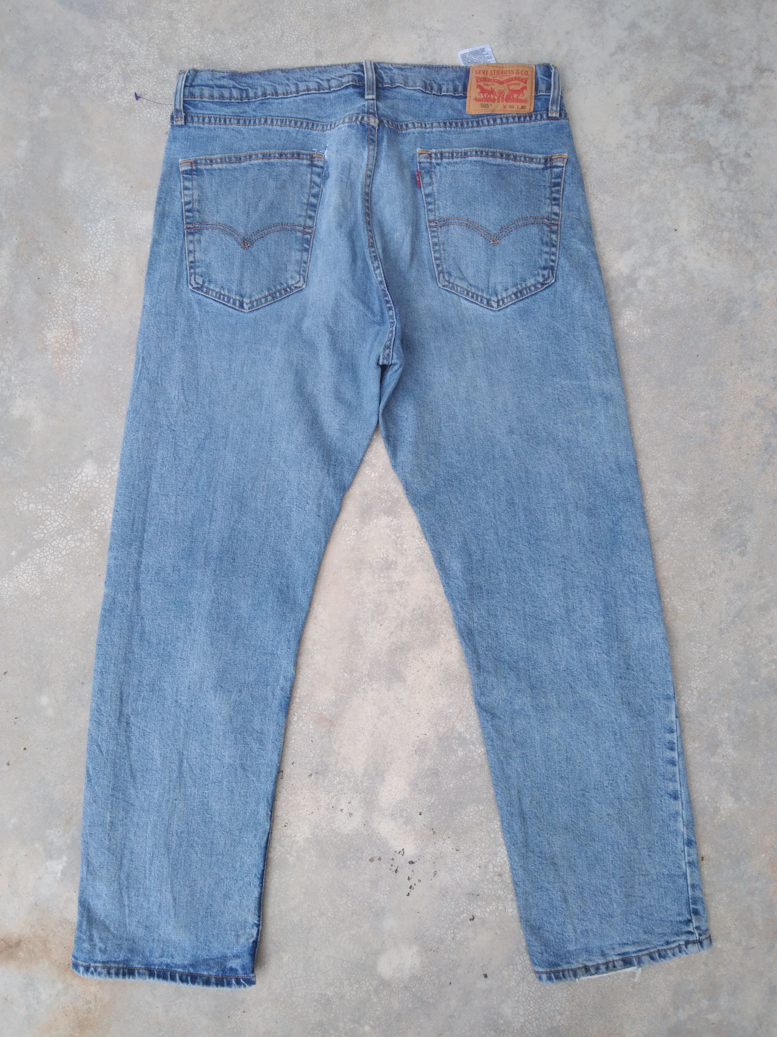 Levi's Vintage Levi's Jeans 505 Light Blue Denim 36x30 Size US 36 / EU 52 - 2 Thumbnail