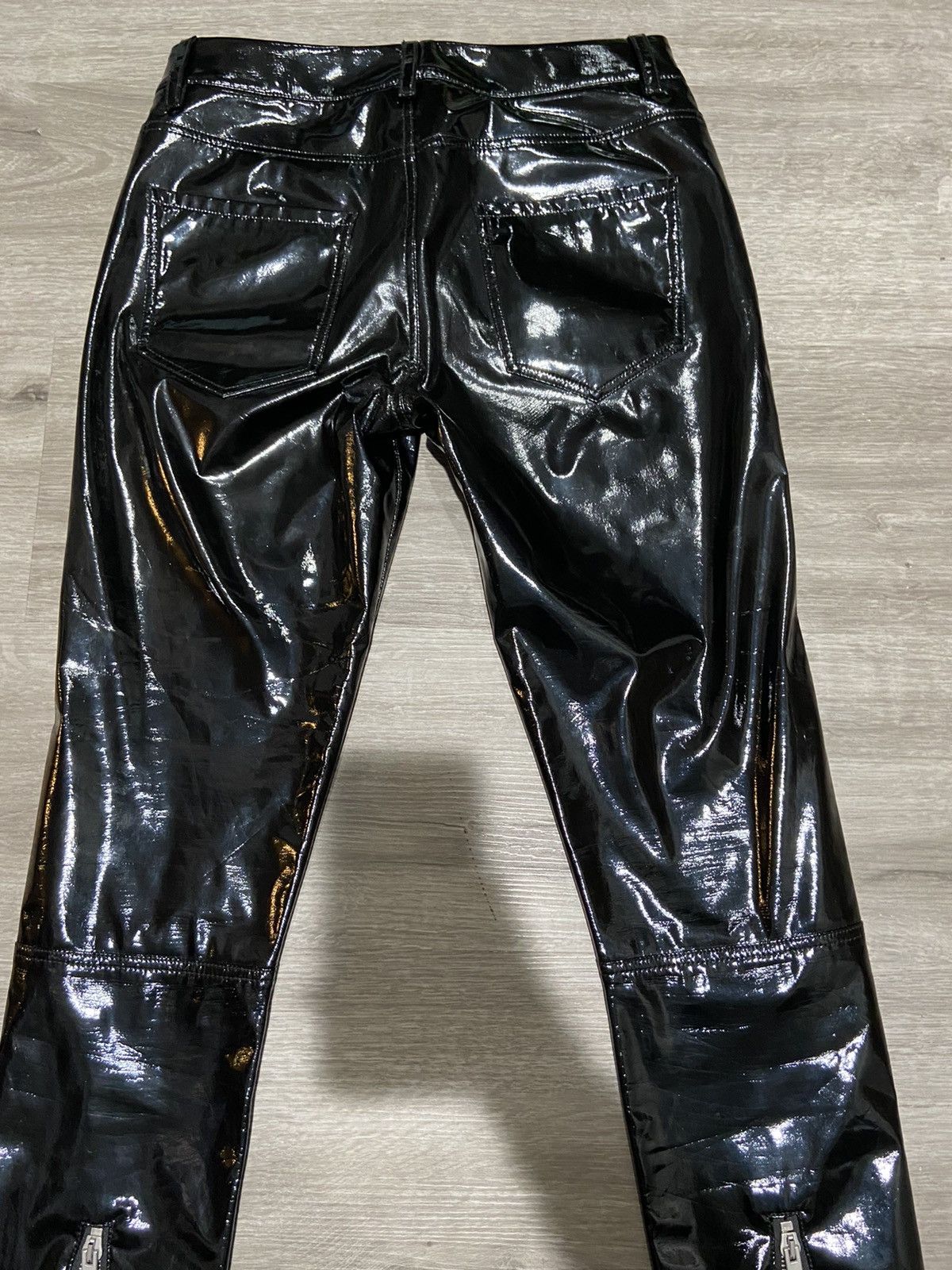 1017 ALYX 9SM 1017 ALYX 9SM Back Zip Pants Size 28" / US 6 / IT 42 - 2 Thumbnail
