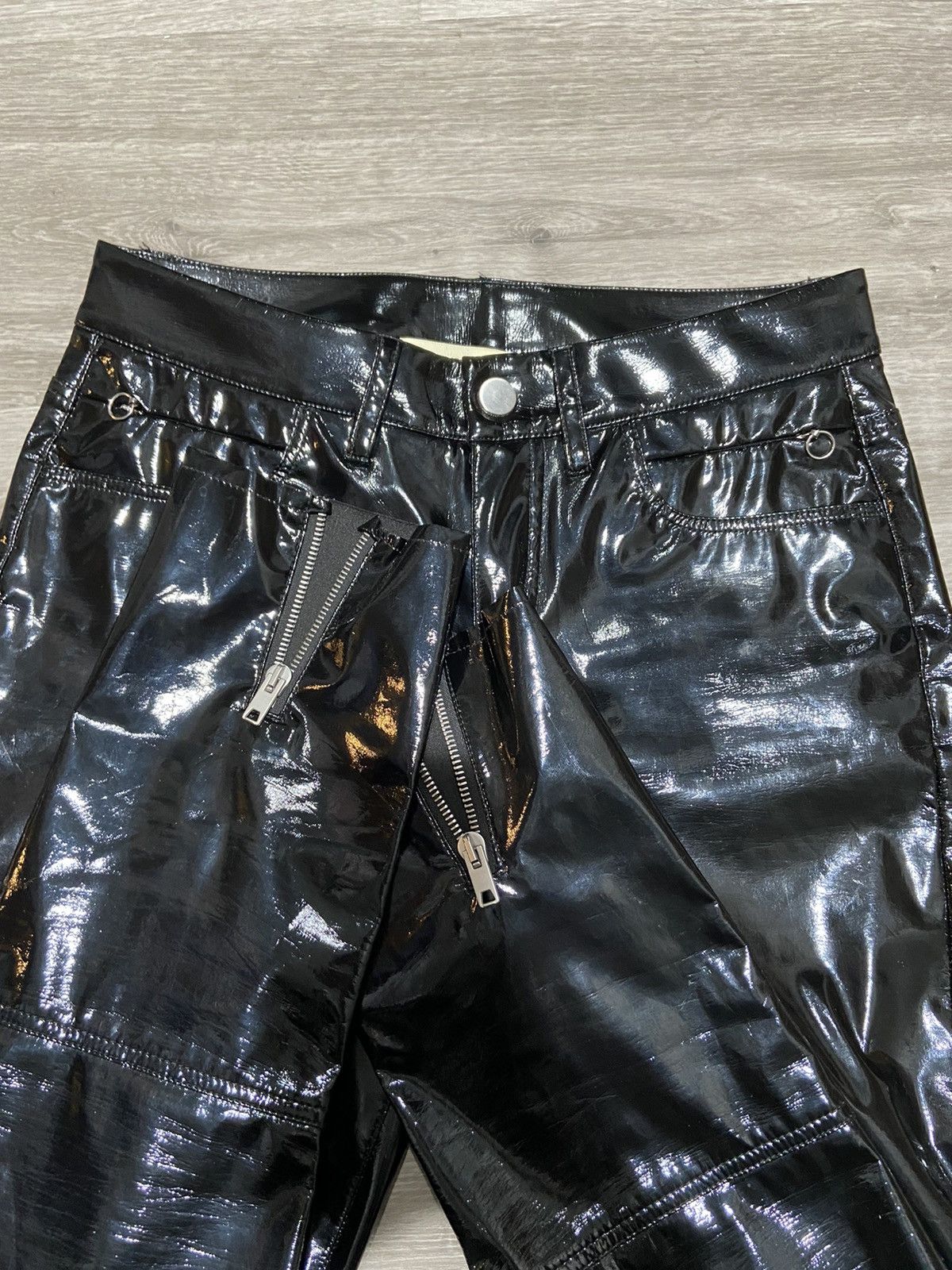 1017 ALYX 9SM 1017 ALYX 9SM Back Zip Pants Size 28" / US 6 / IT 42 - 7 Thumbnail