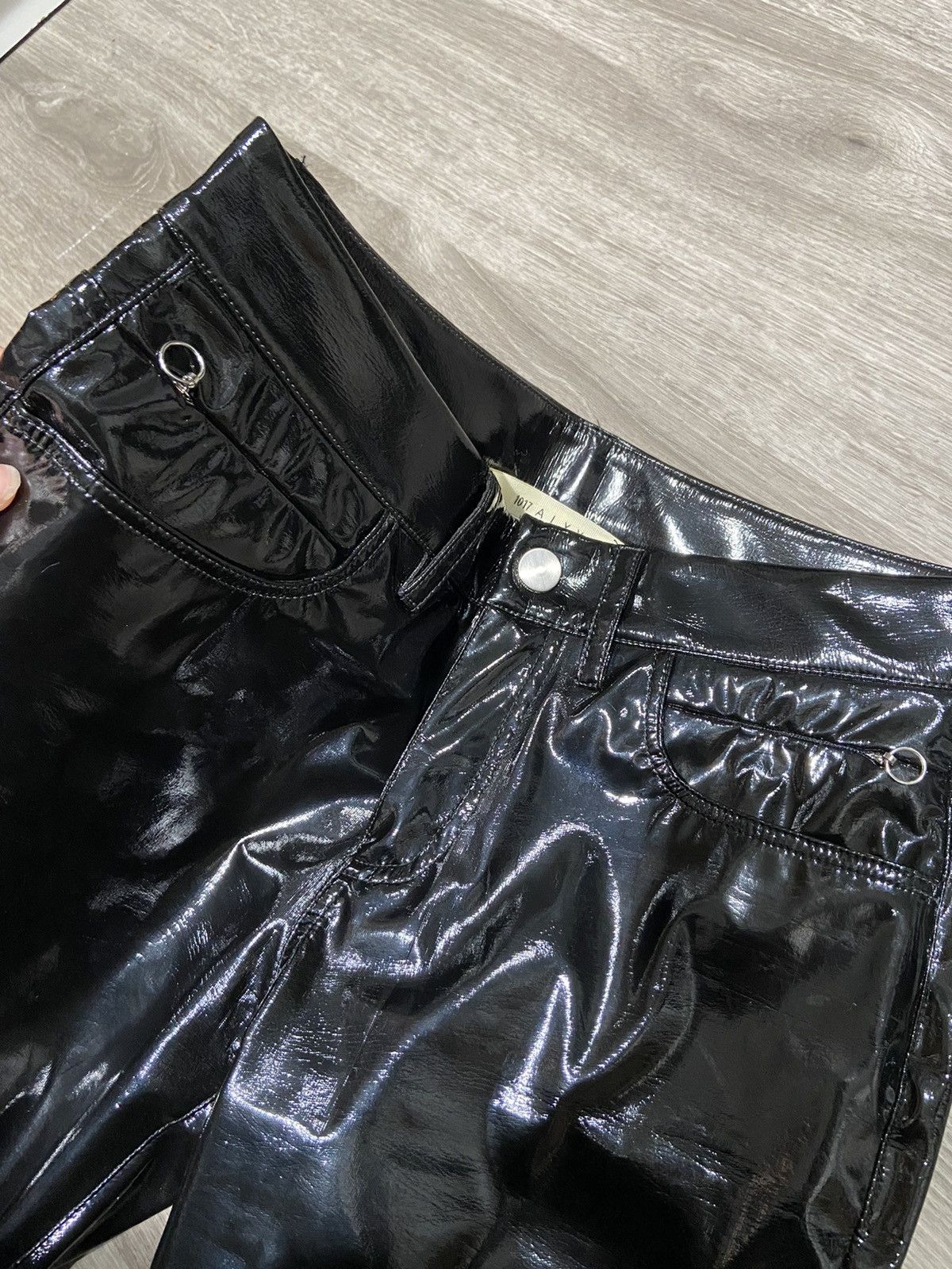 1017 ALYX 9SM 1017 ALYX 9SM Back Zip Pants Size 28" / US 6 / IT 42 - 6 Thumbnail