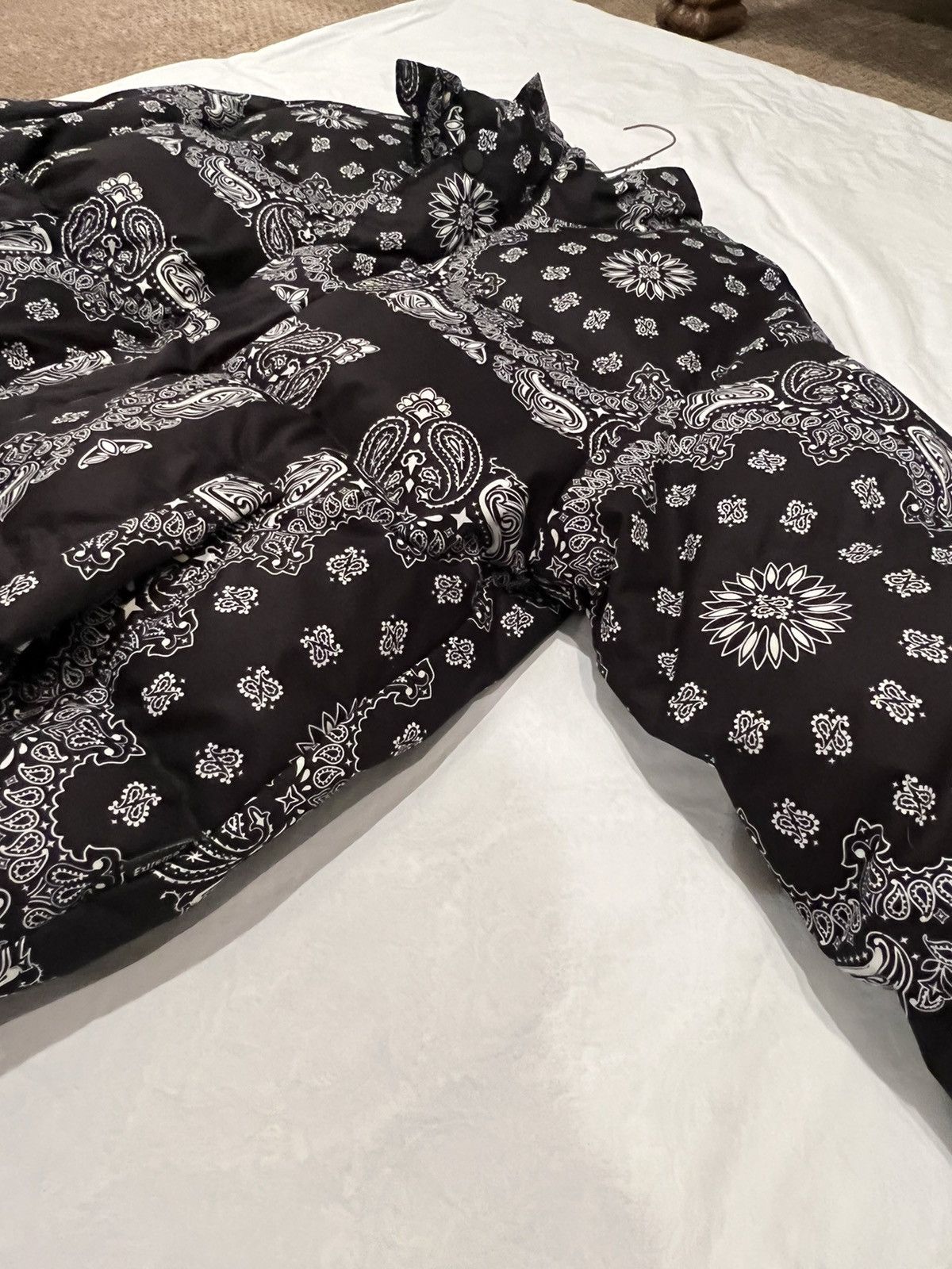 Vintage Black Bandana Puffer Coat Size US M / EU 48-50 / 2 - 4 Thumbnail