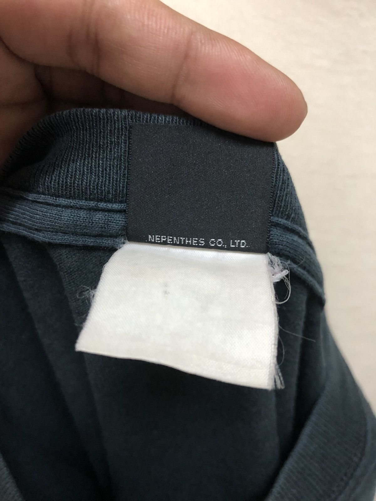 Nepenthes Japanese Brand Nepenthes Surf City Shirts Size US M / EU 48-50 / 2 - 5 Thumbnail