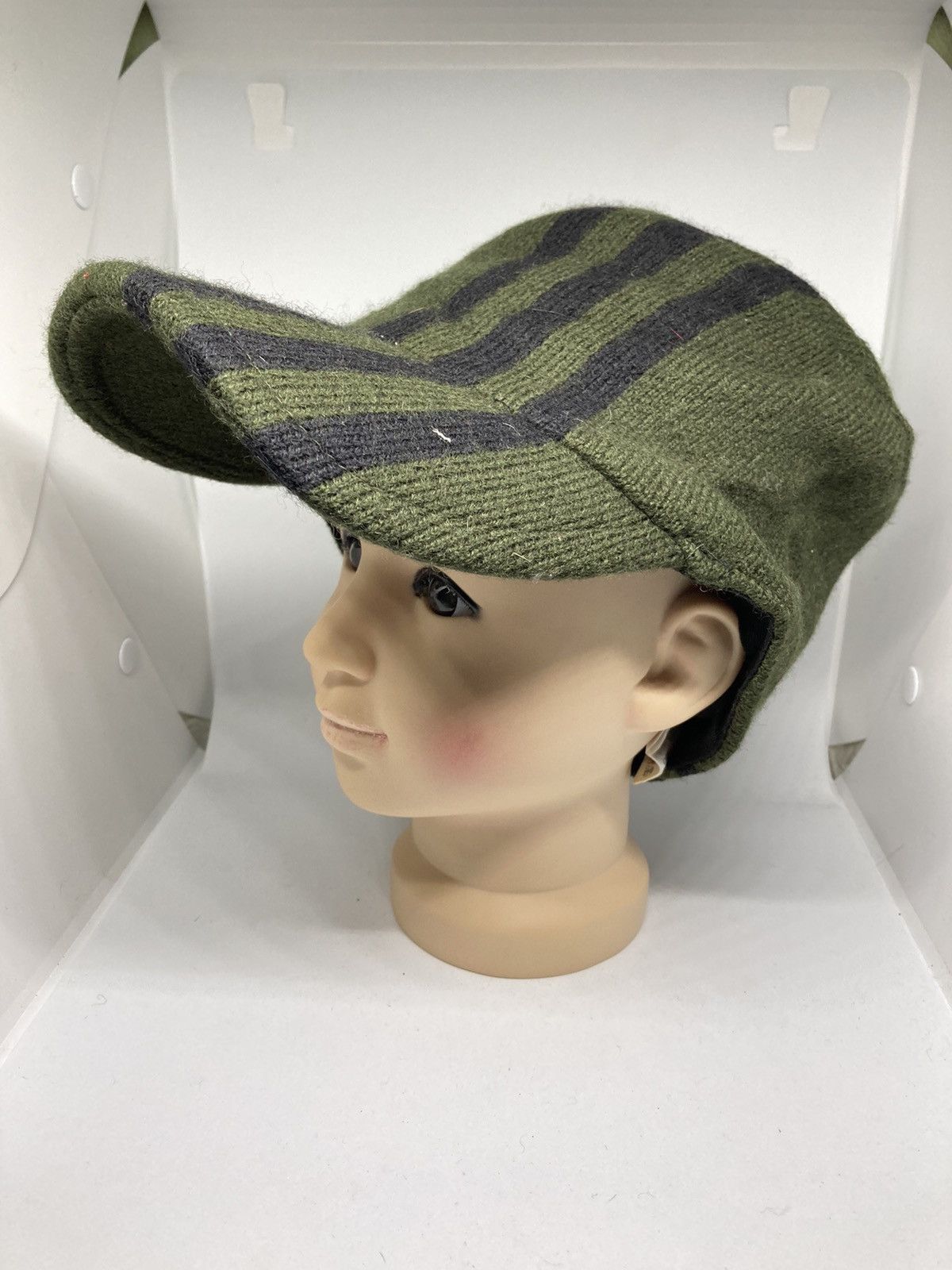 Adidas Adidas Hat Nice Design Size ONE SIZE - 1 Thumbnail