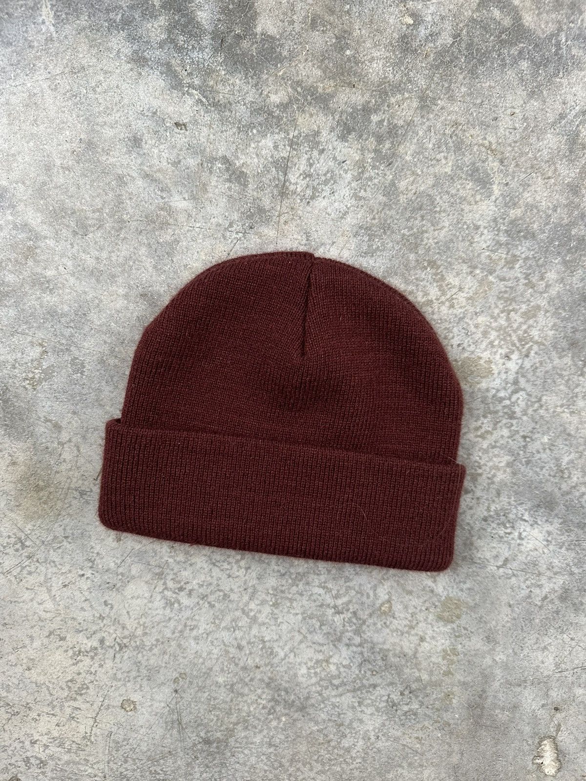 Carhartt W.I.P Stratus Hat / Beanie Low Light Burgundy Menswear