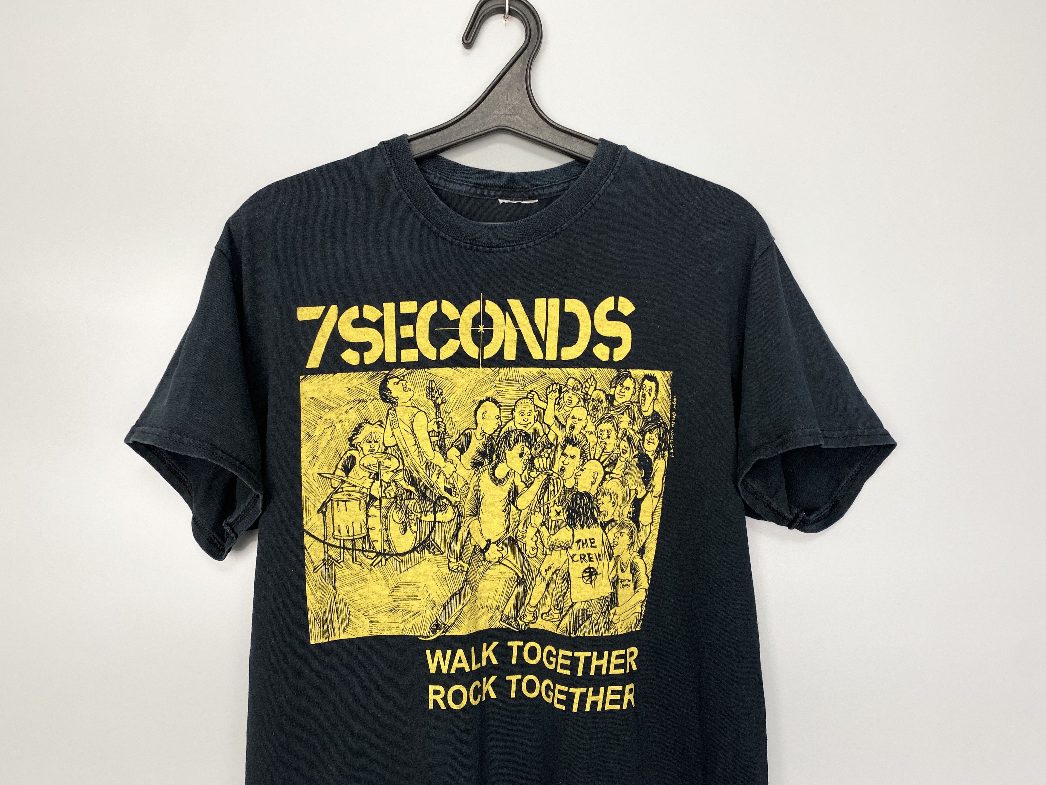 Band Tees 1984 VERY RARE 7 Seconds Hardcore Punk Rock T-shirt Size US M / EU 48-50 / 2 - 2 Thumbnail