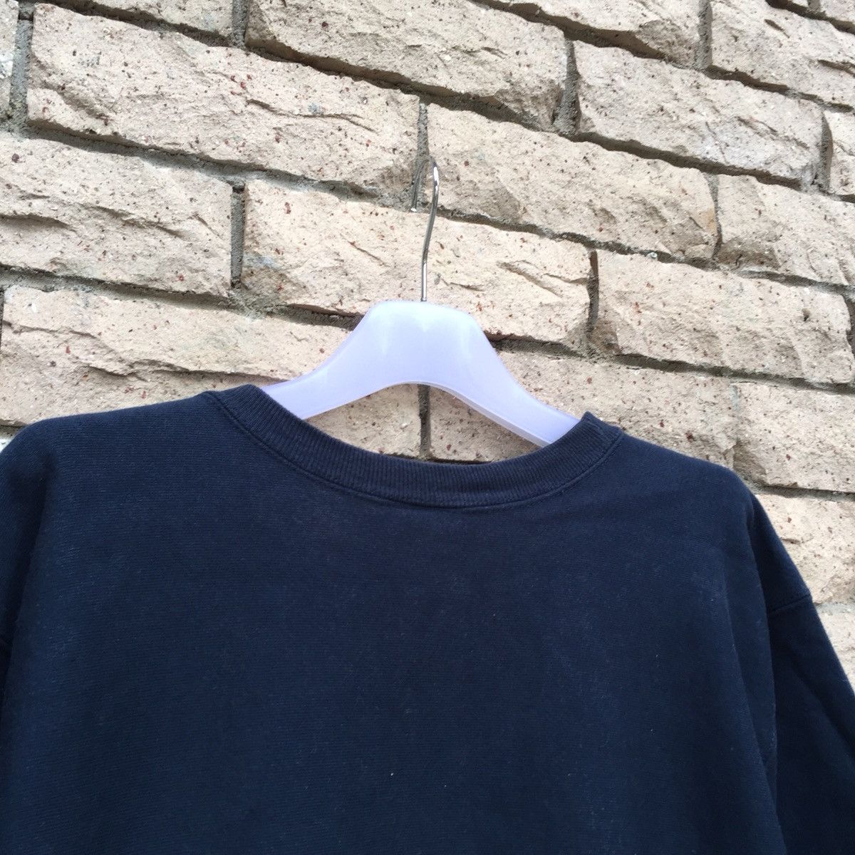Champion CHAMPION sweatshirt small logo...plain colour.. Navy Blue Size US L / EU 52-54 / 3 - 7 Thumbnail