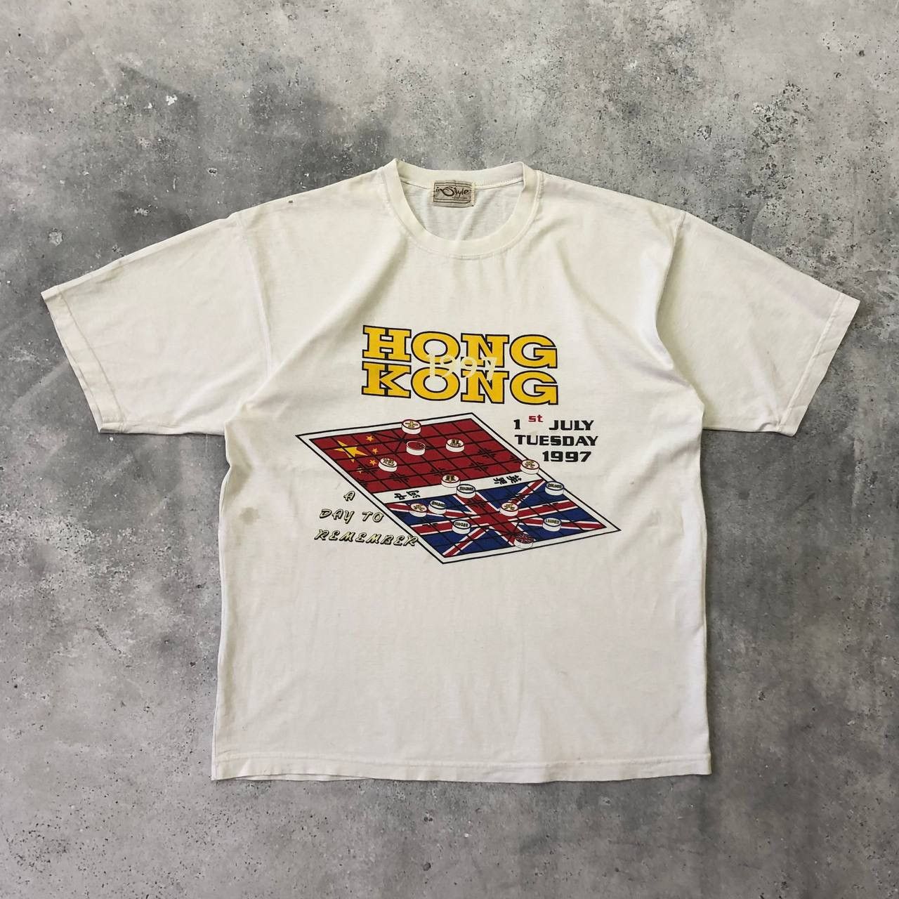 Vintage 1997 Hong Kong A Day To Remember T Shirt Vintage Size US M / EU 48-50 / 2 - 1 Thumbnail