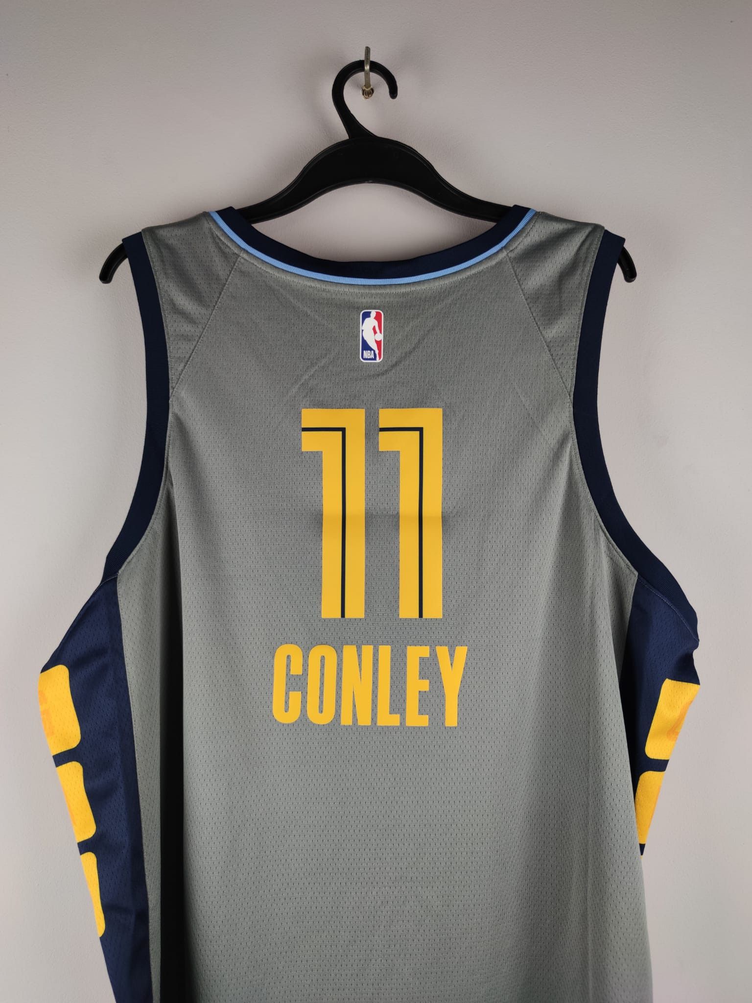 Conley #11 Memphis Grizzlies Nike Swingman Jersey