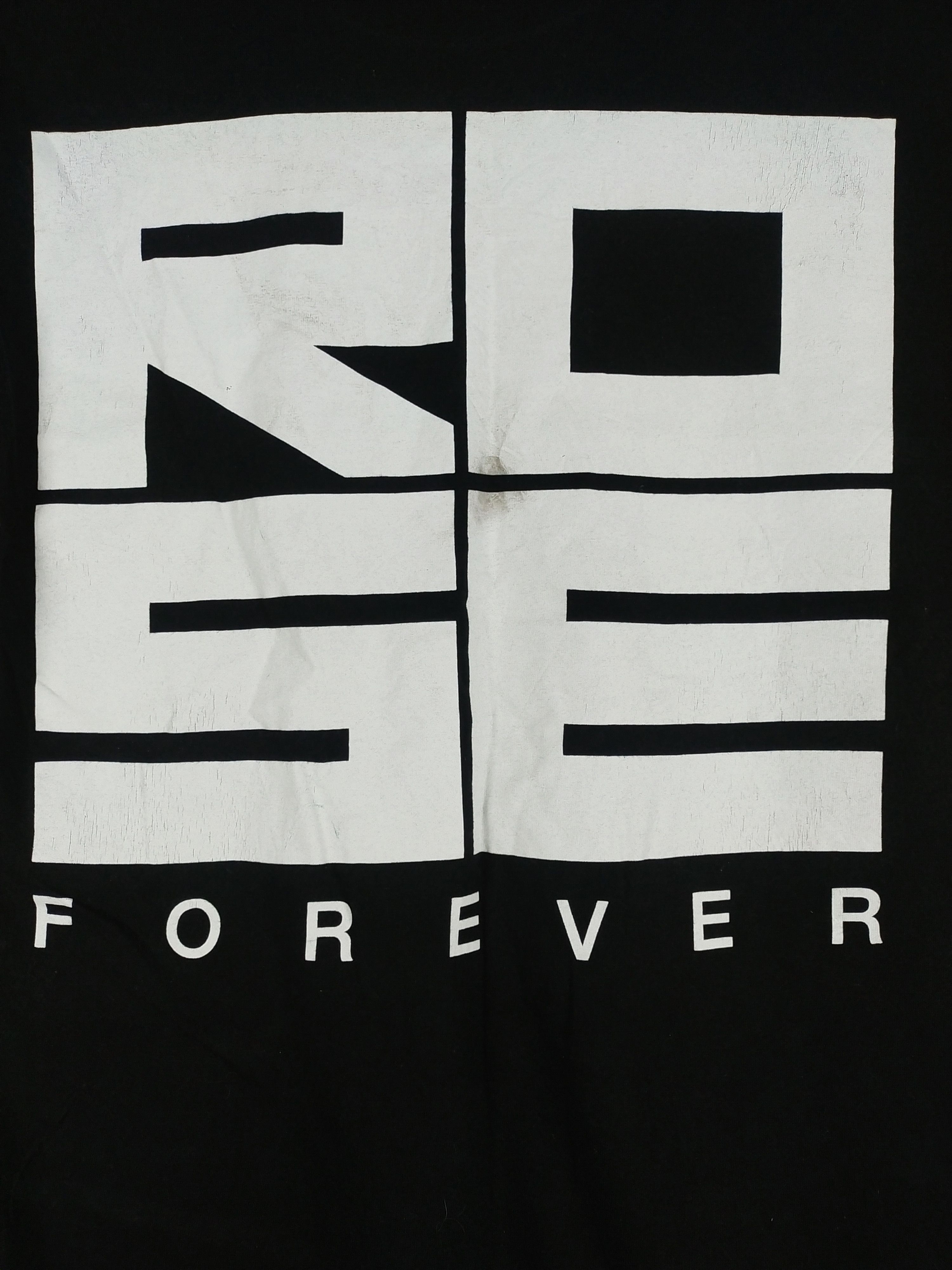 Champion DL Champion (Rose Forever) black Tshirt #2570 Size US M / EU 48-50 / 2 - 3 Thumbnail