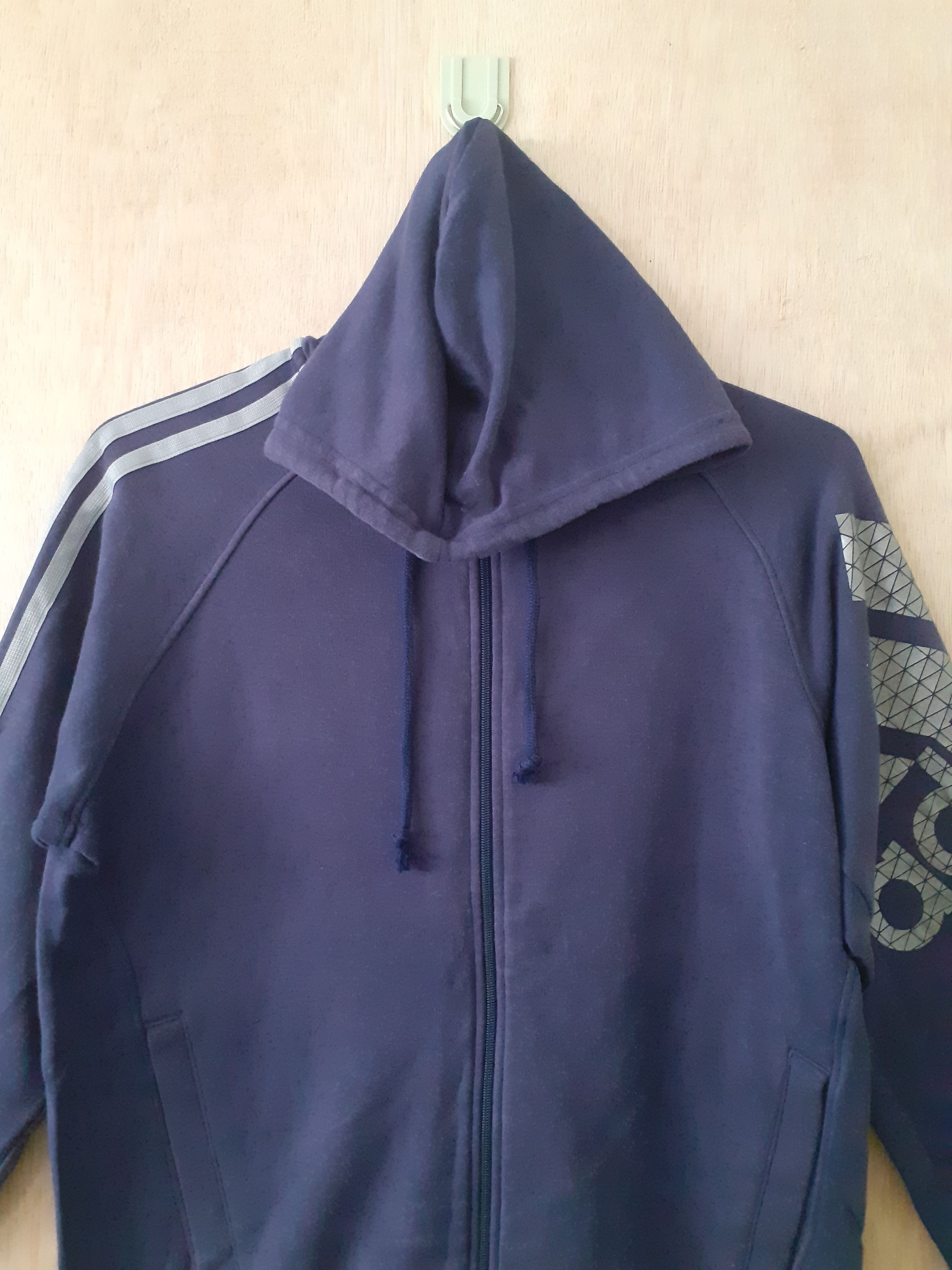 Adidas Adidas blue sweaters #3648 Size US M / EU 48-50 / 2 - 2 Thumbnail