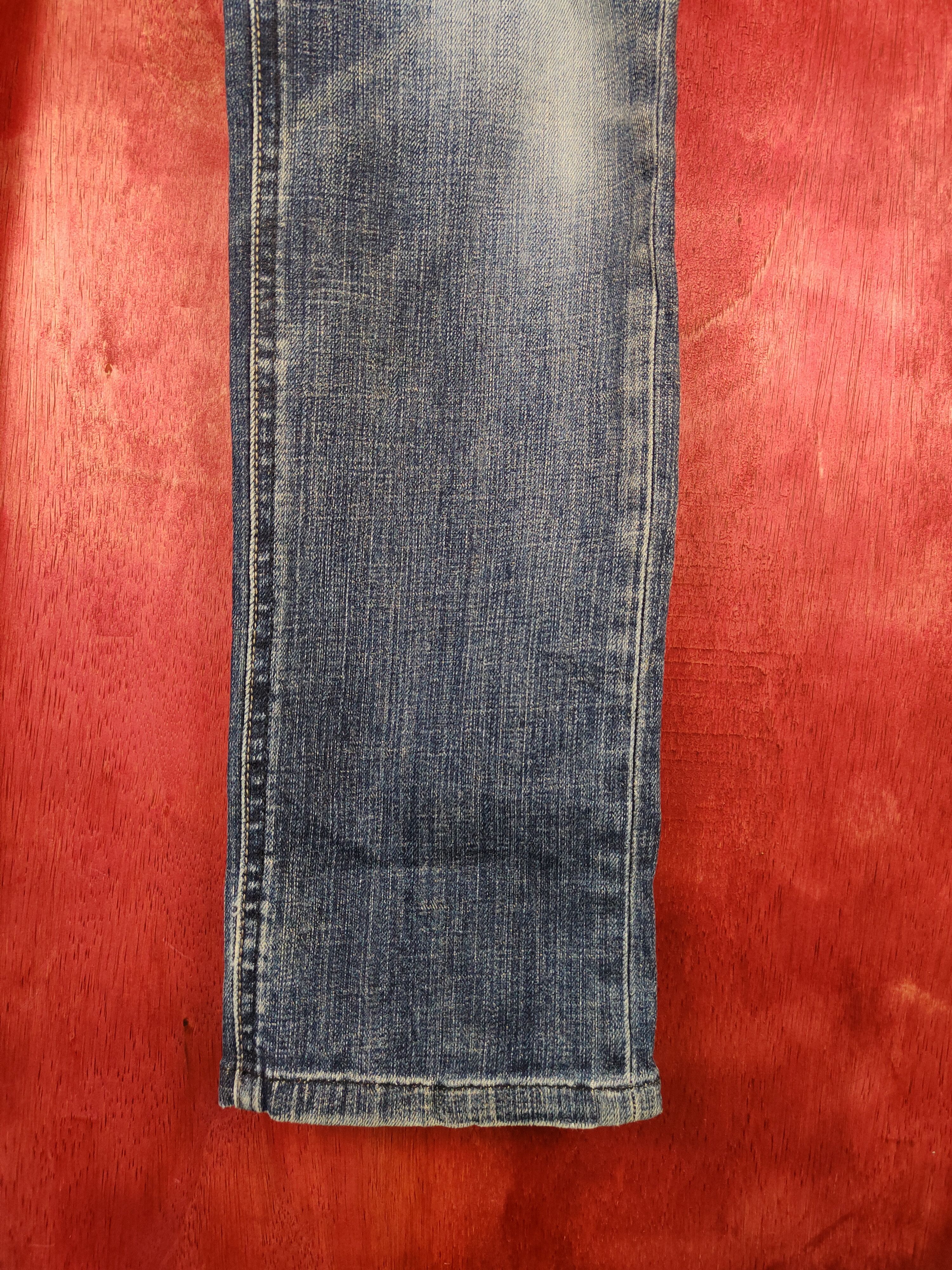 Lee × Vintage Lee Blue faded Denim Distressed vintage jeans Denim #5966 Size US 31 - 6 Thumbnail