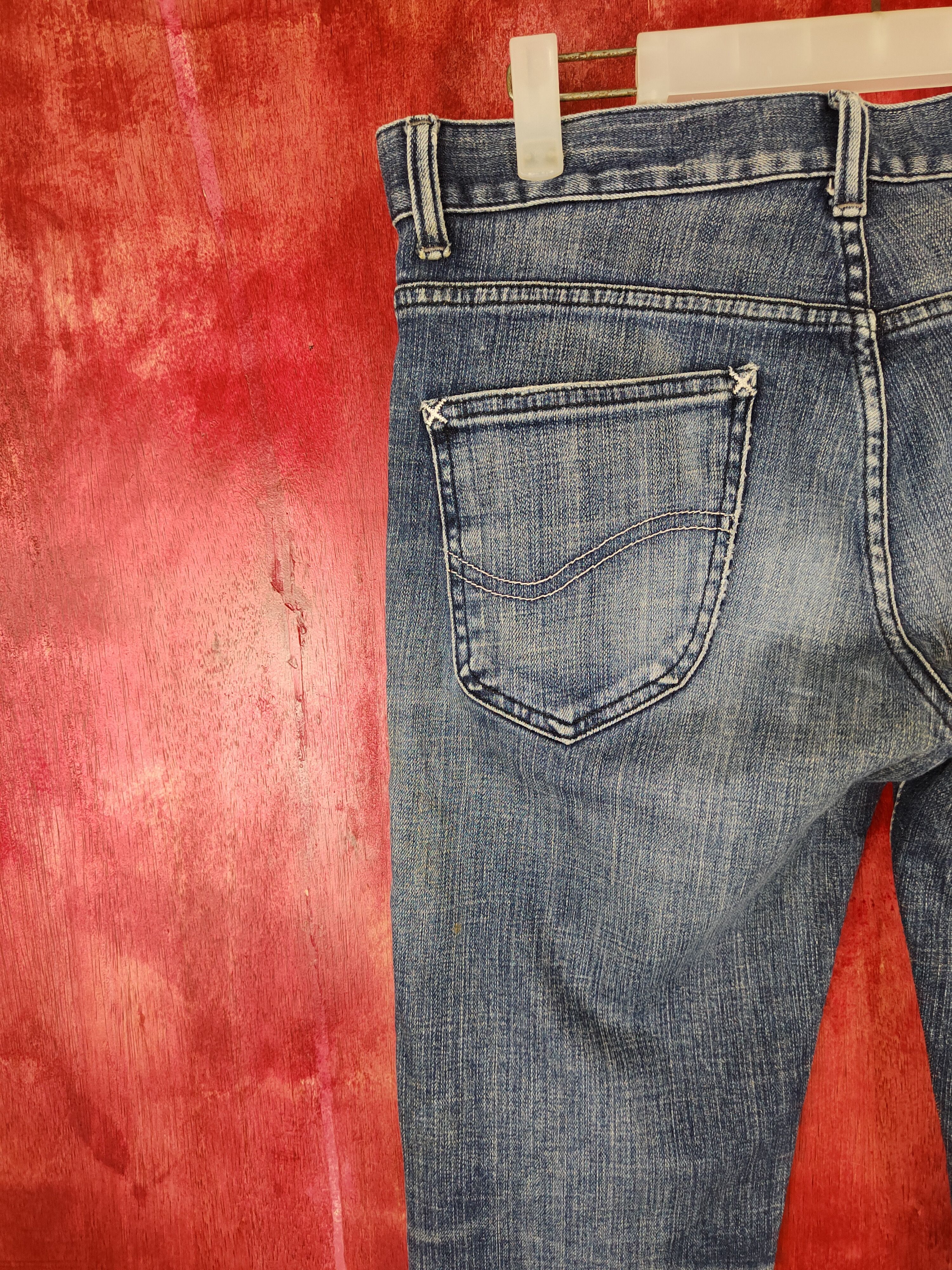 Lee × Vintage Lee Blue faded Denim Distressed vintage jeans Denim #5966 Size US 31 - 8 Thumbnail