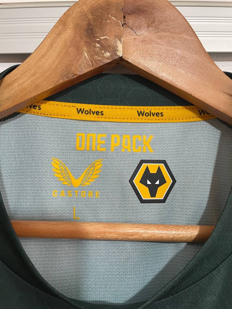 Other Wolverhampton Soccer Jersey Football Shirt Size US L / EU 52-54 / 3 - 5 Thumbnail