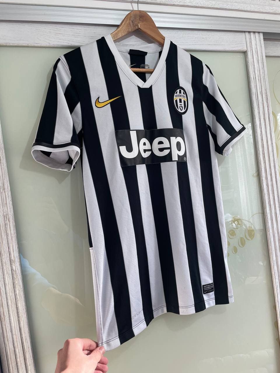 Nike Juventus 2013-2014 Home Soccer Jersey Football Shirt Size US S / EU 44-46 / 1 - 3 Thumbnail