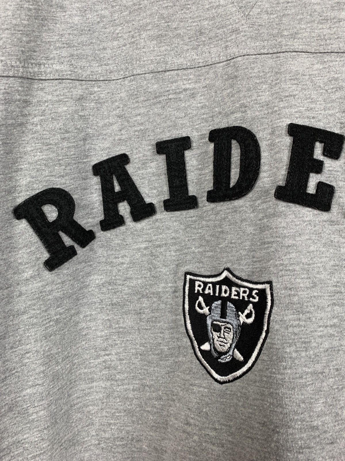 NFL 90s Vintage Lee Raiders Embroidered Logo T-Shirt Size US XL / EU 56 / 4 - 5 Thumbnail