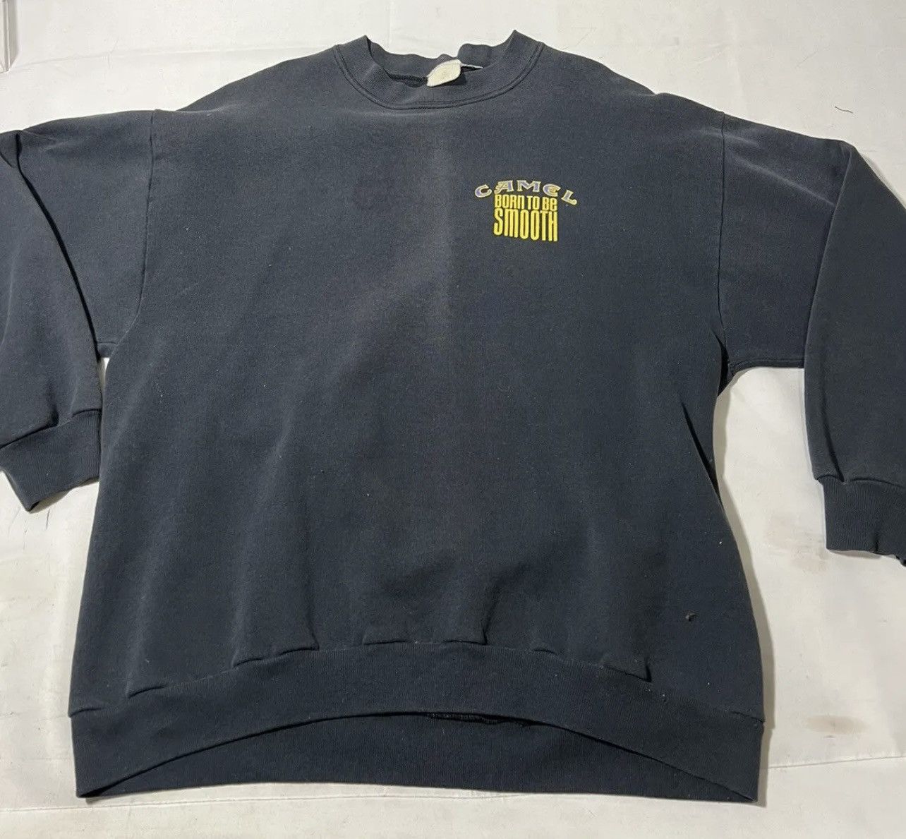 Camel × Vintage Vintage Camel Cigarettes Crewneck Sweatshirt Faded Size US L / EU 52-54 / 3 - 2 Thumbnail
