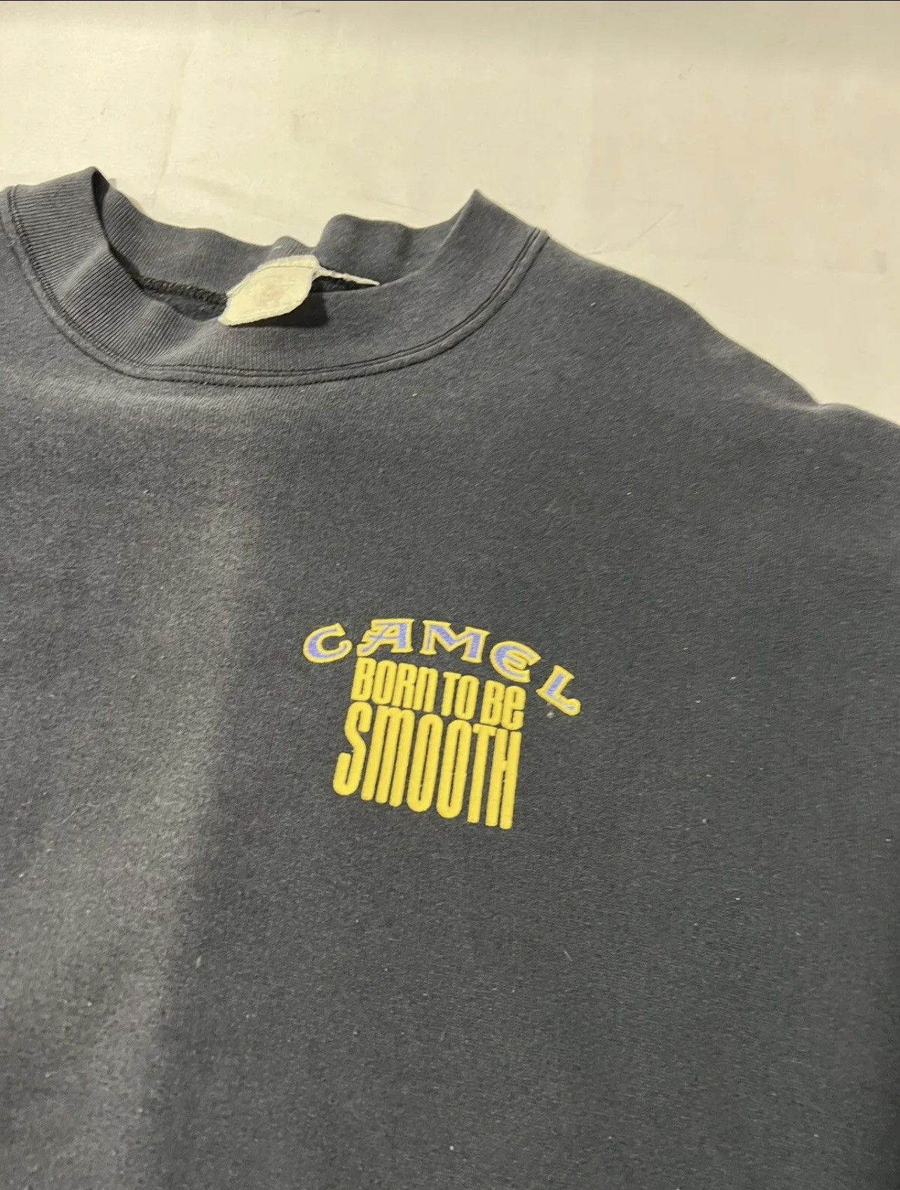 Camel × Vintage Vintage Camel Cigarettes Crewneck Sweatshirt Faded Size US L / EU 52-54 / 3 - 5 Thumbnail