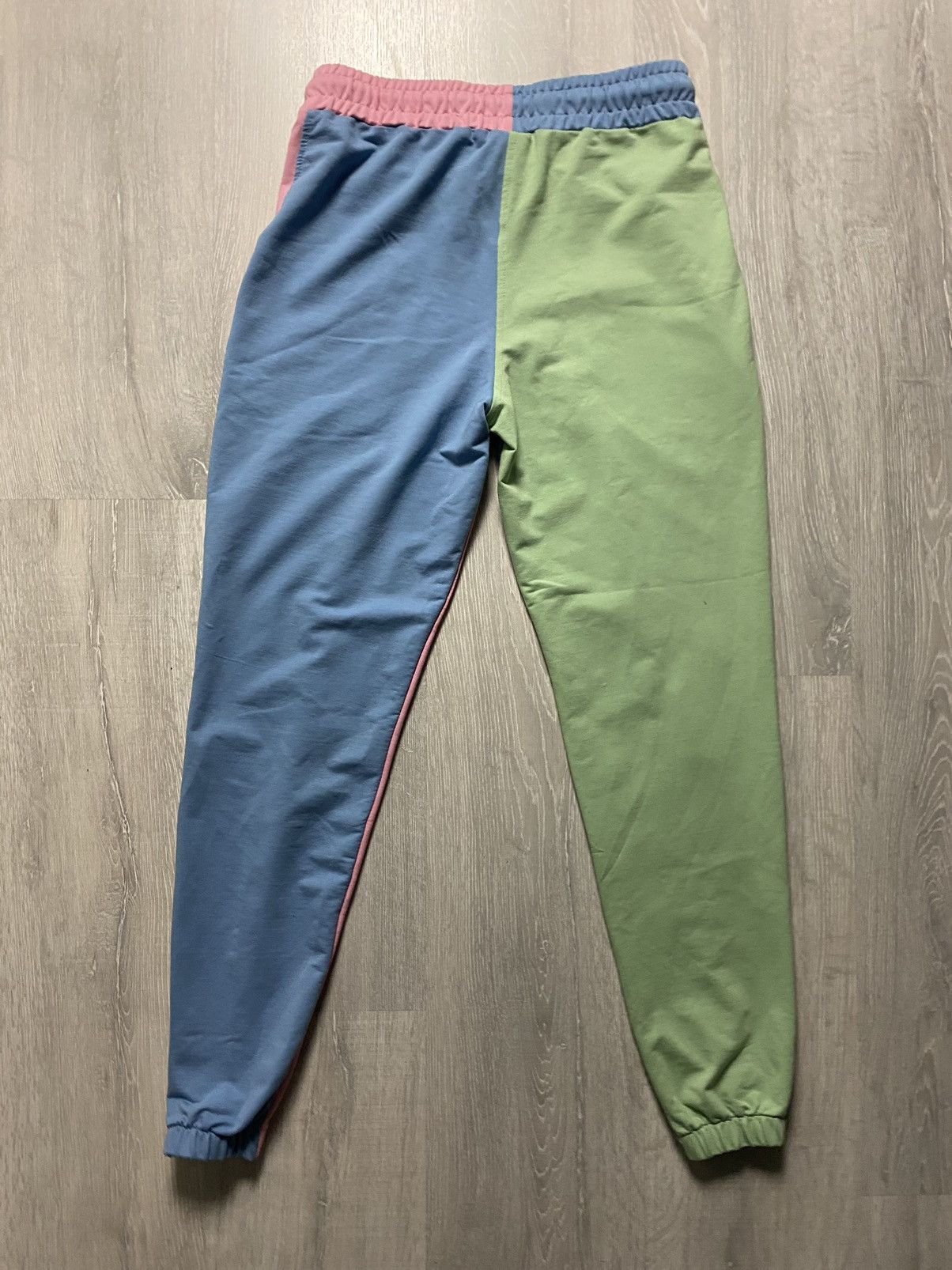 Nike Nike pink blue green sweatpants small swoosh Size 30" / US 8 / IT 44 - 4 Preview