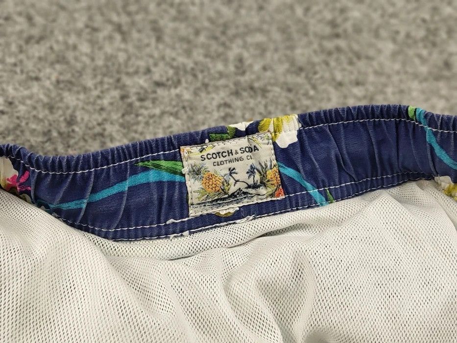 Vintage Vintage 90's Flowers Art Casual Shorts Streetwear Hawaiian Size US 34 / EU 50 - 7 Thumbnail