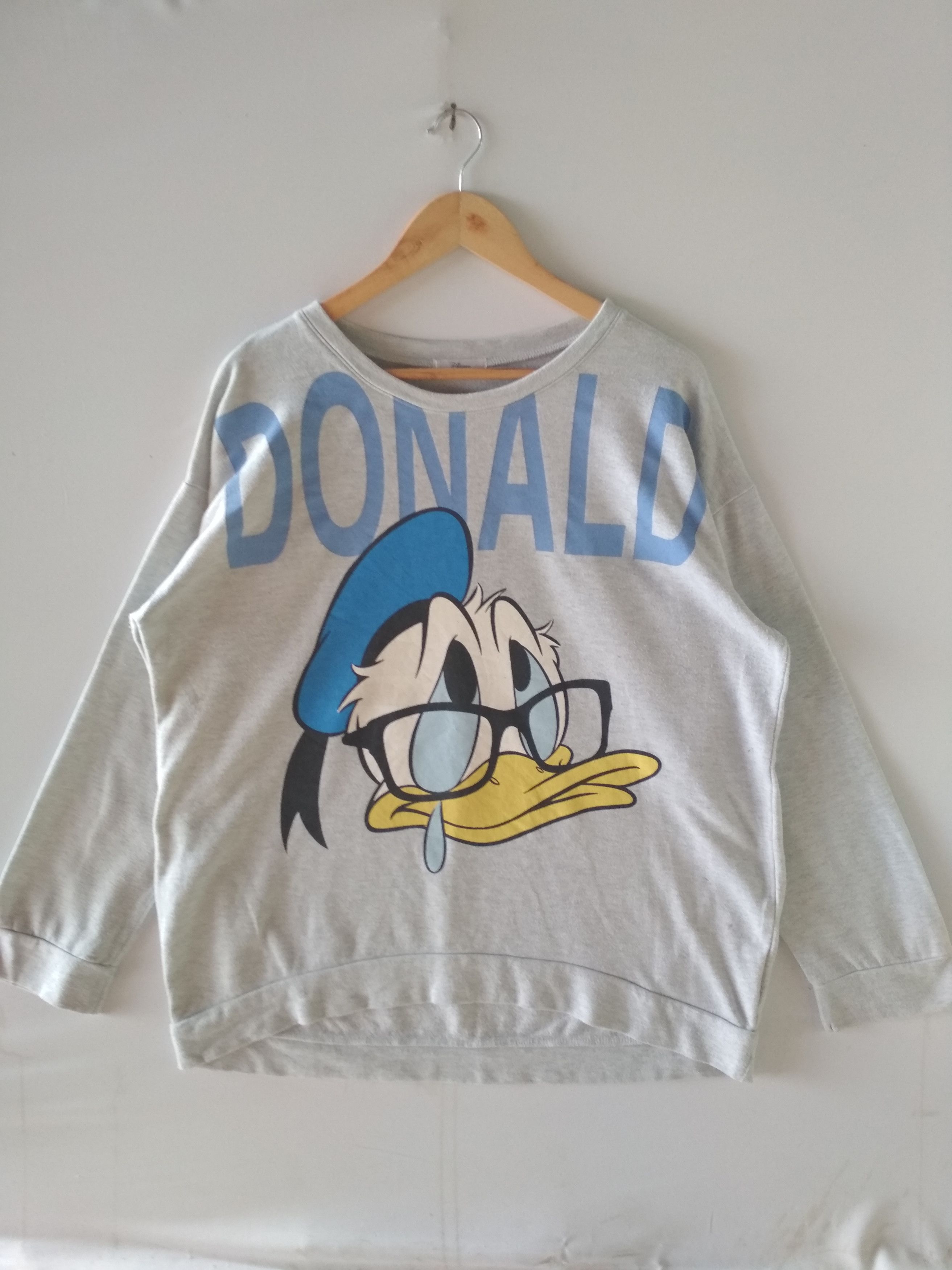 Disney DISNEY DONALD DUCK BIG HEAD RARE NICE DESIGN SWEATSHIRT Size US XL / EU 56 / 4 - 1 Thumbnail