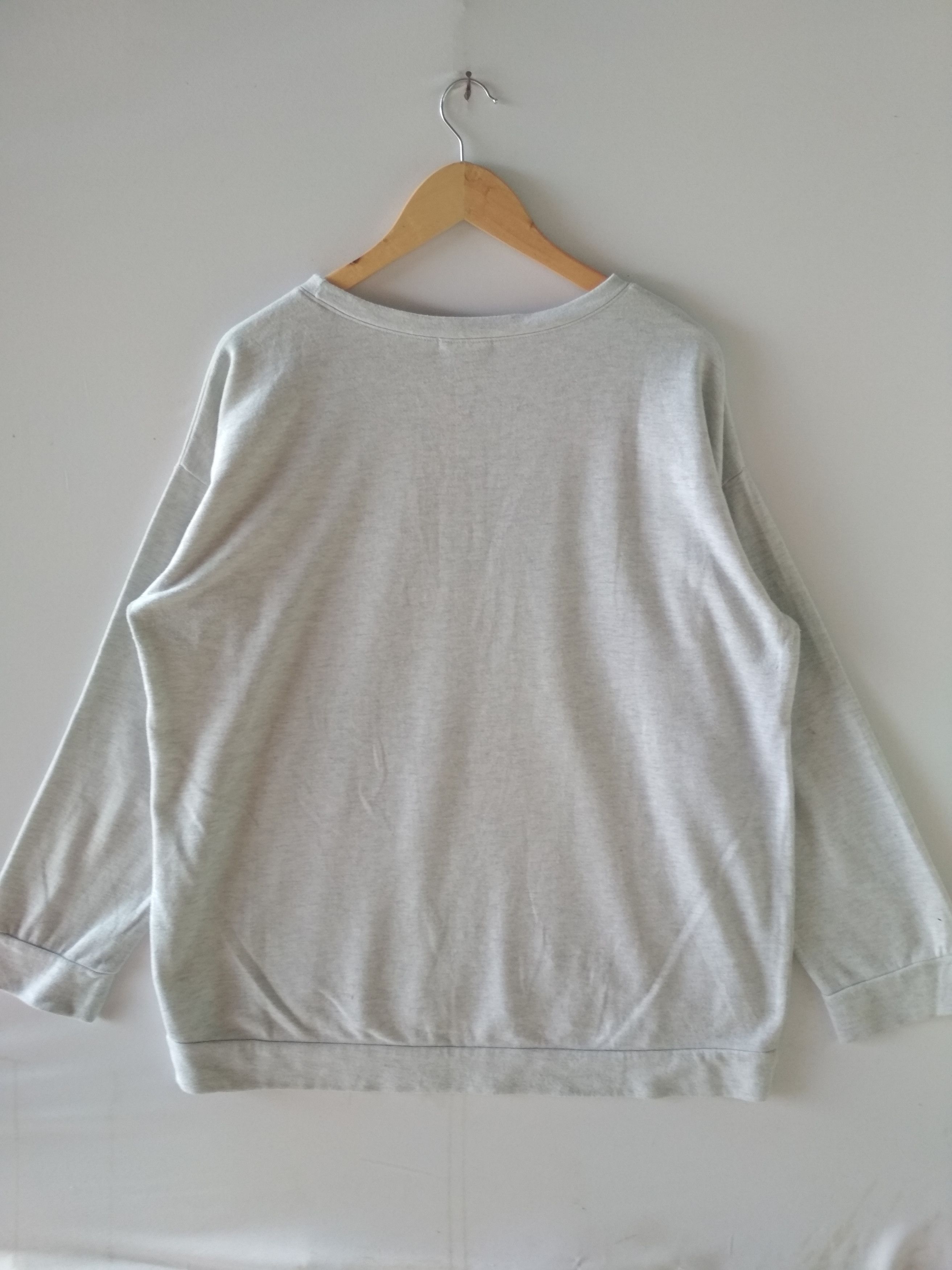 Disney DISNEY DONALD DUCK BIG HEAD RARE NICE DESIGN SWEATSHIRT Size US XL / EU 56 / 4 - 4 Thumbnail
