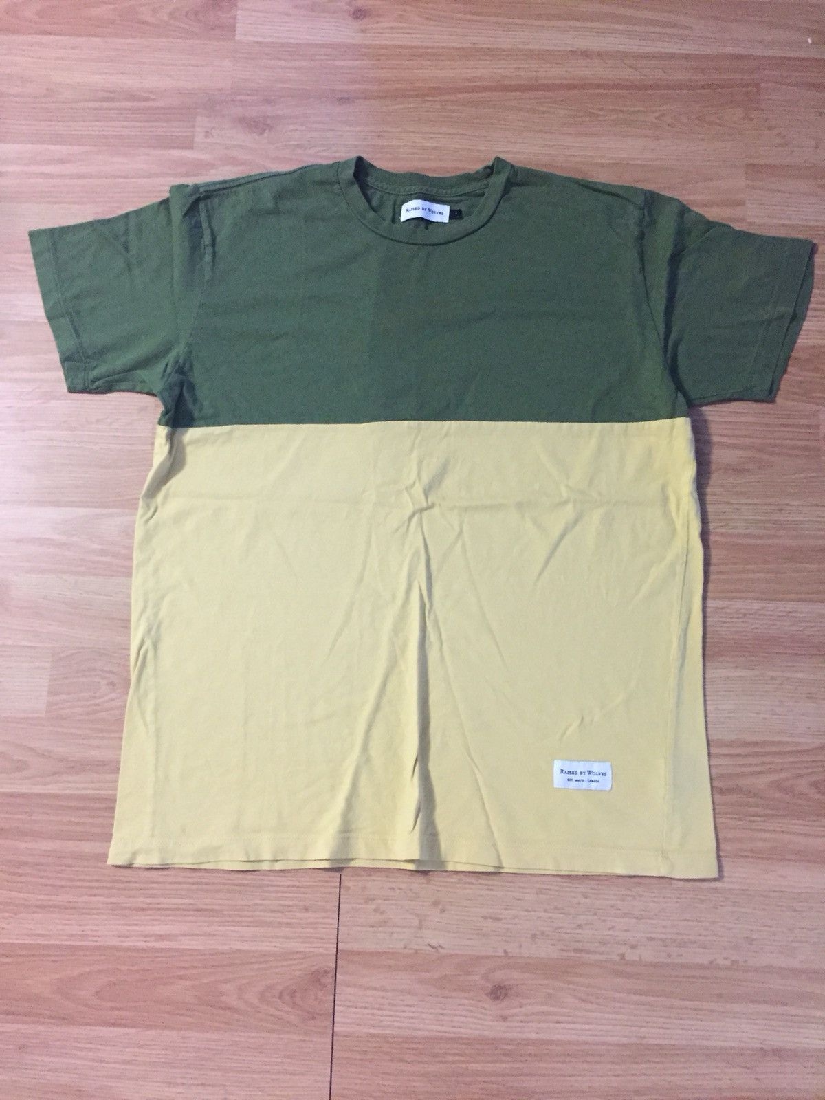Raised By Wolves Color Tee Size US L / EU 52-54 / 3 - 1 Thumbnail