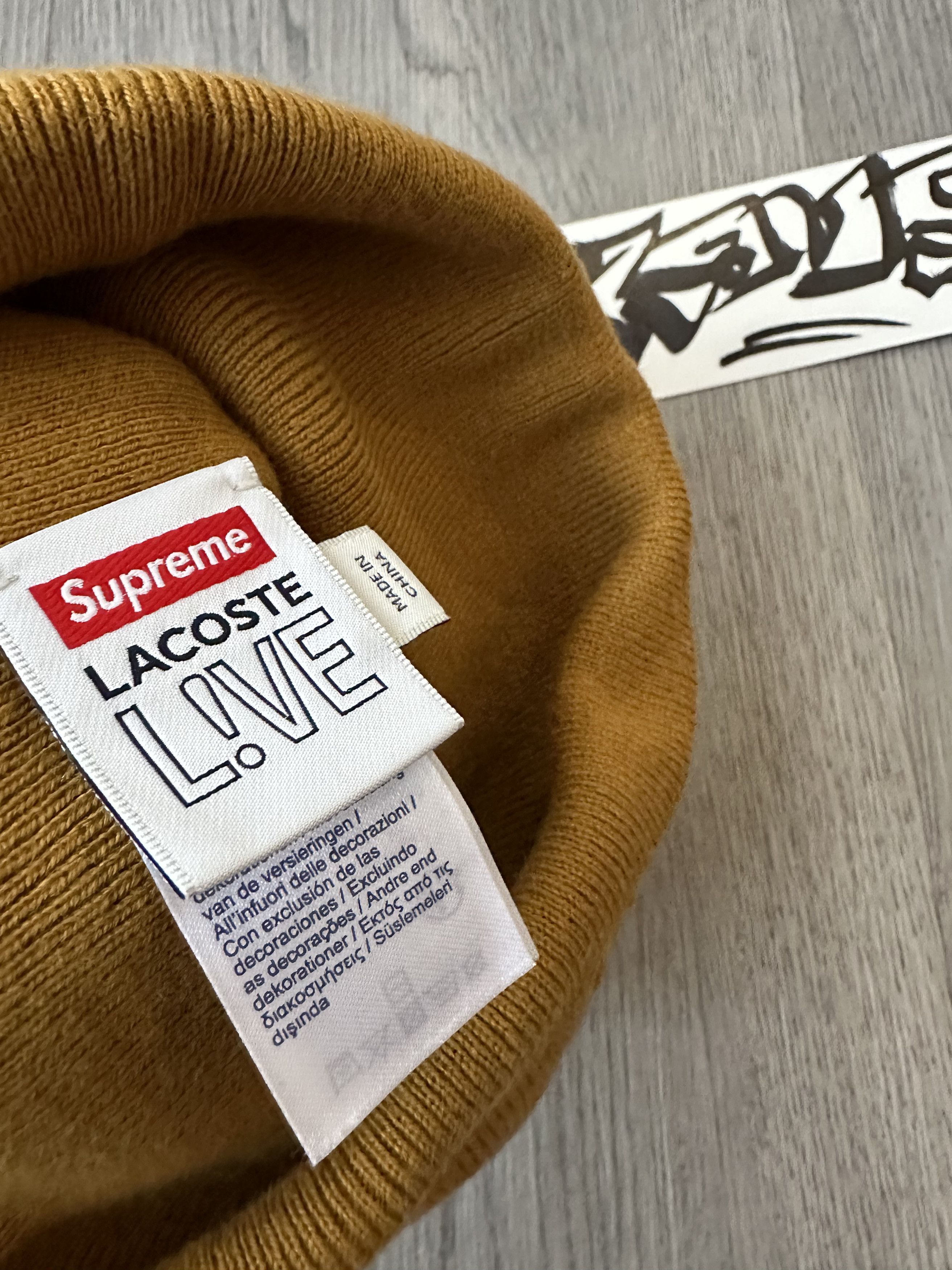 Lacoste × Supreme Supreme x Lacoste Beanie Gold Size ONE SIZE - 3 Thumbnail