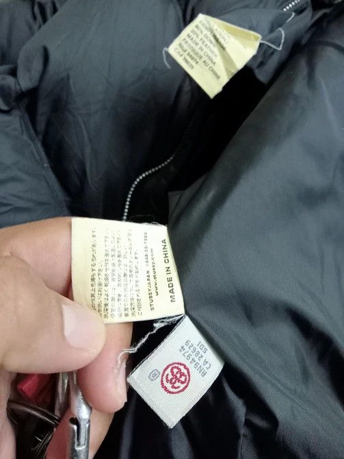 Stussy Distressed Stussy nuptse Down Jacket Size US L / EU 52-54 / 3 - 17 Thumbnail