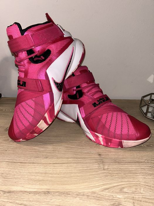 Lebron soldier 9 breast on sale cancer