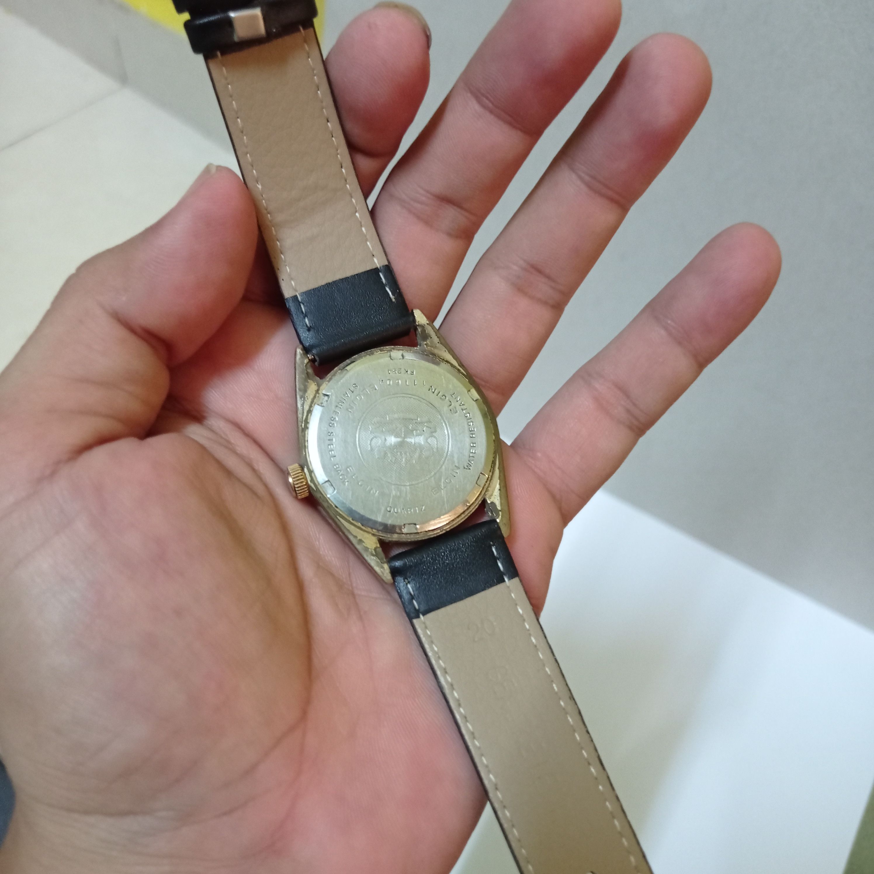 Elgin National Watch Company × Vintage Retro ELGIN "DATE QUARTZ DELUXE" OLD WATCH Size ONE SIZE - 15 Thumbnail