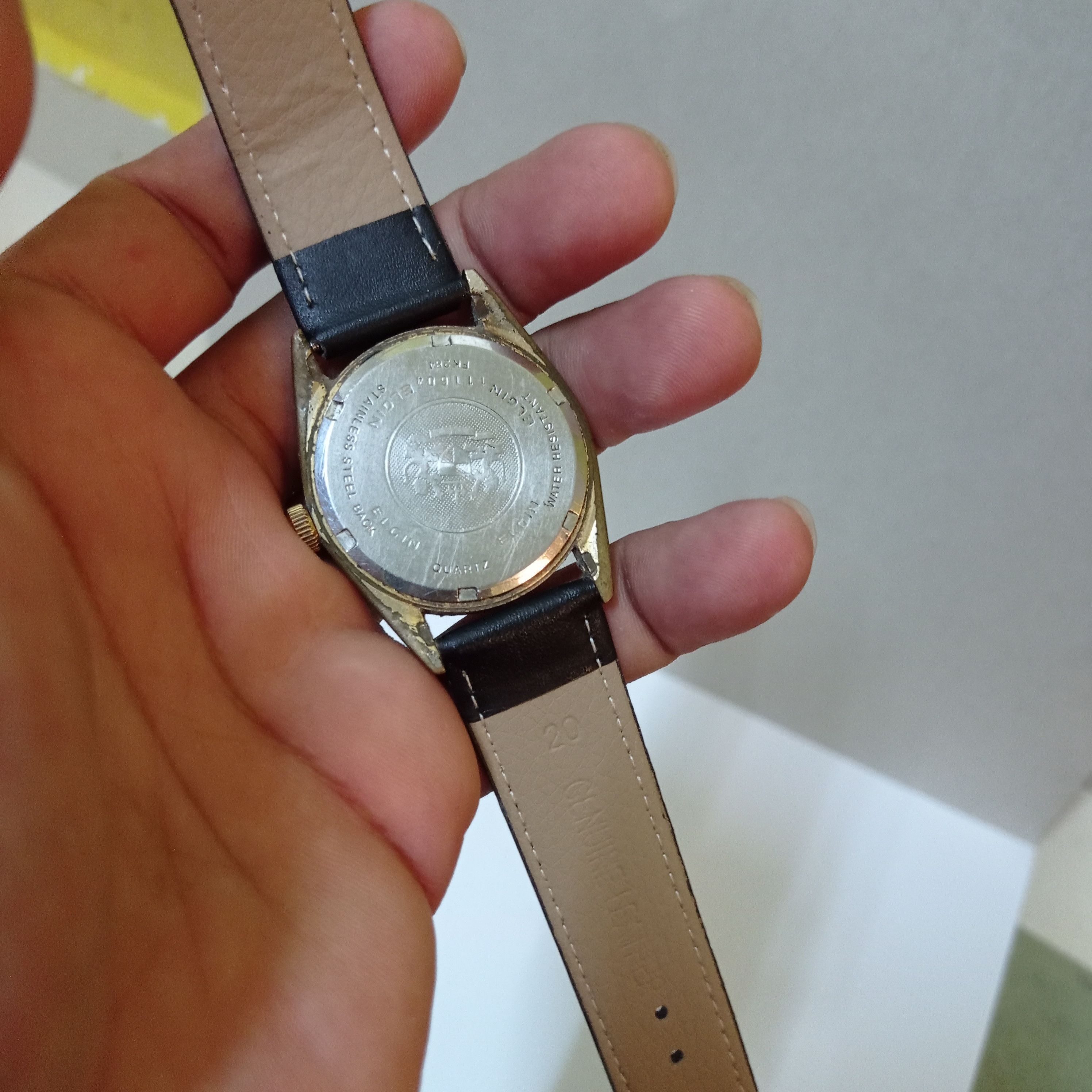 Elgin National Watch Company × Vintage Retro ELGIN "DATE QUARTZ DELUXE" OLD WATCH Size ONE SIZE - 13 Thumbnail