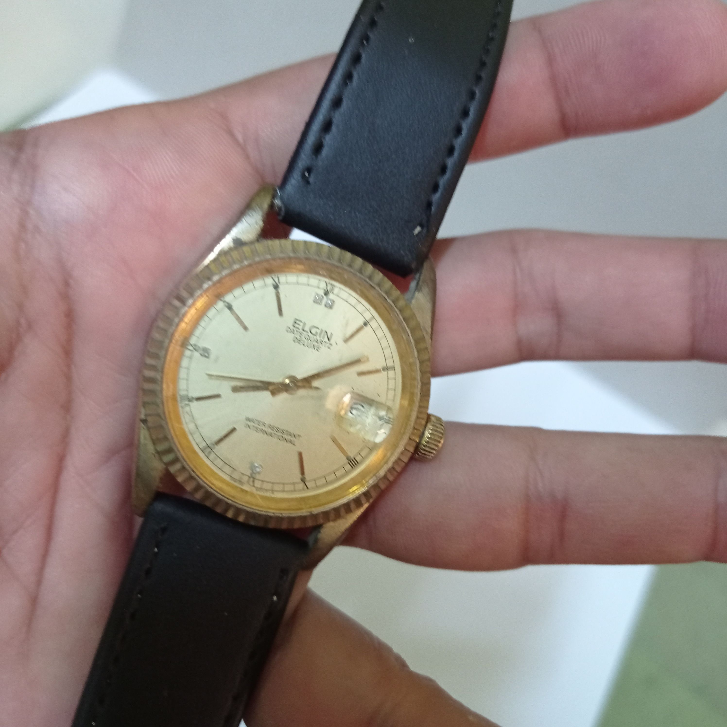 Elgin National Watch Company × Vintage Retro ELGIN "DATE QUARTZ DELUXE" OLD WATCH Size ONE SIZE - 5 Thumbnail