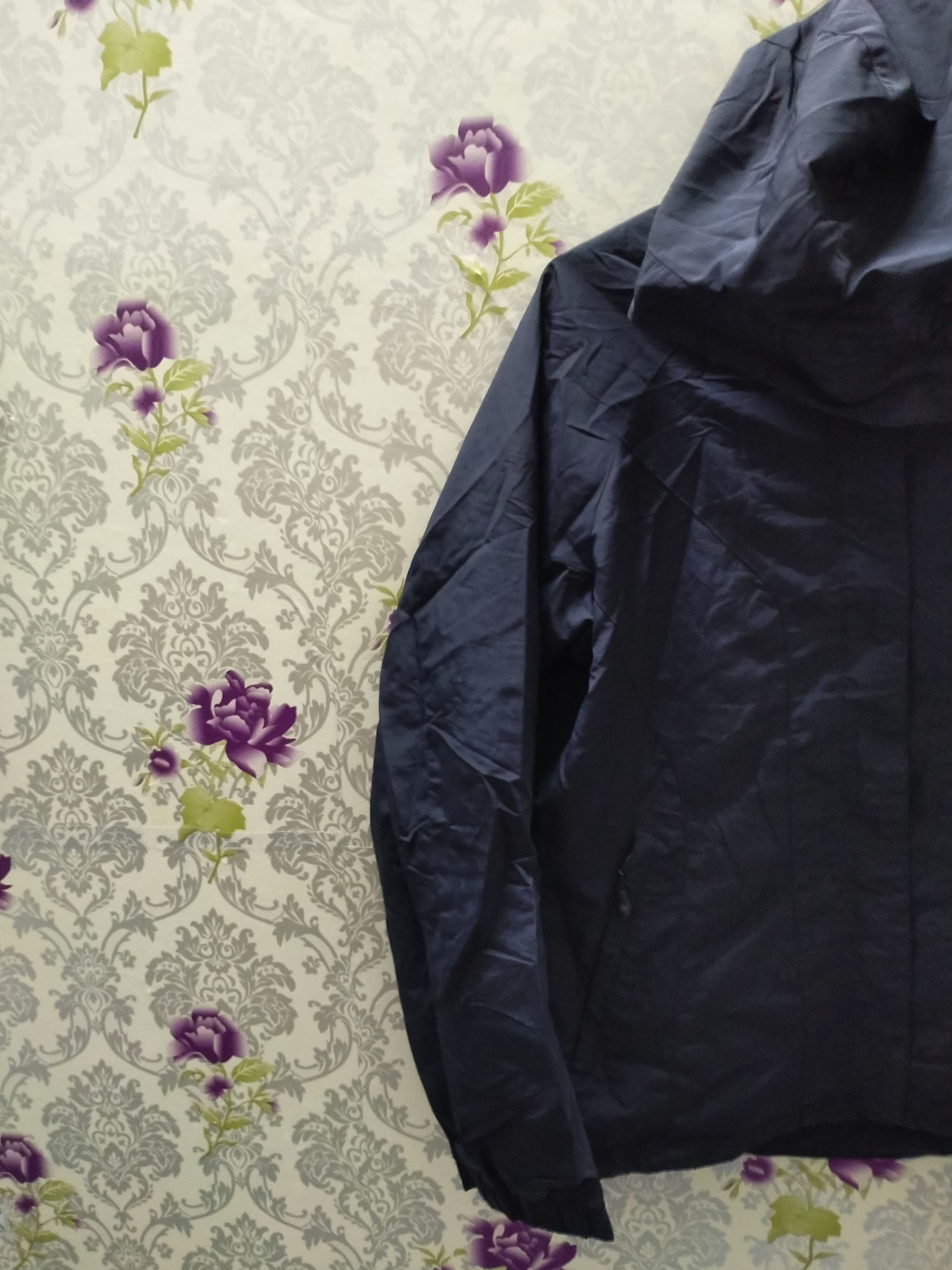 The North Face × Vintage TNF BLACK JACKET HOODIE MULTI POCKET Size US M / EU 48-50 / 2 - 2 Thumbnail