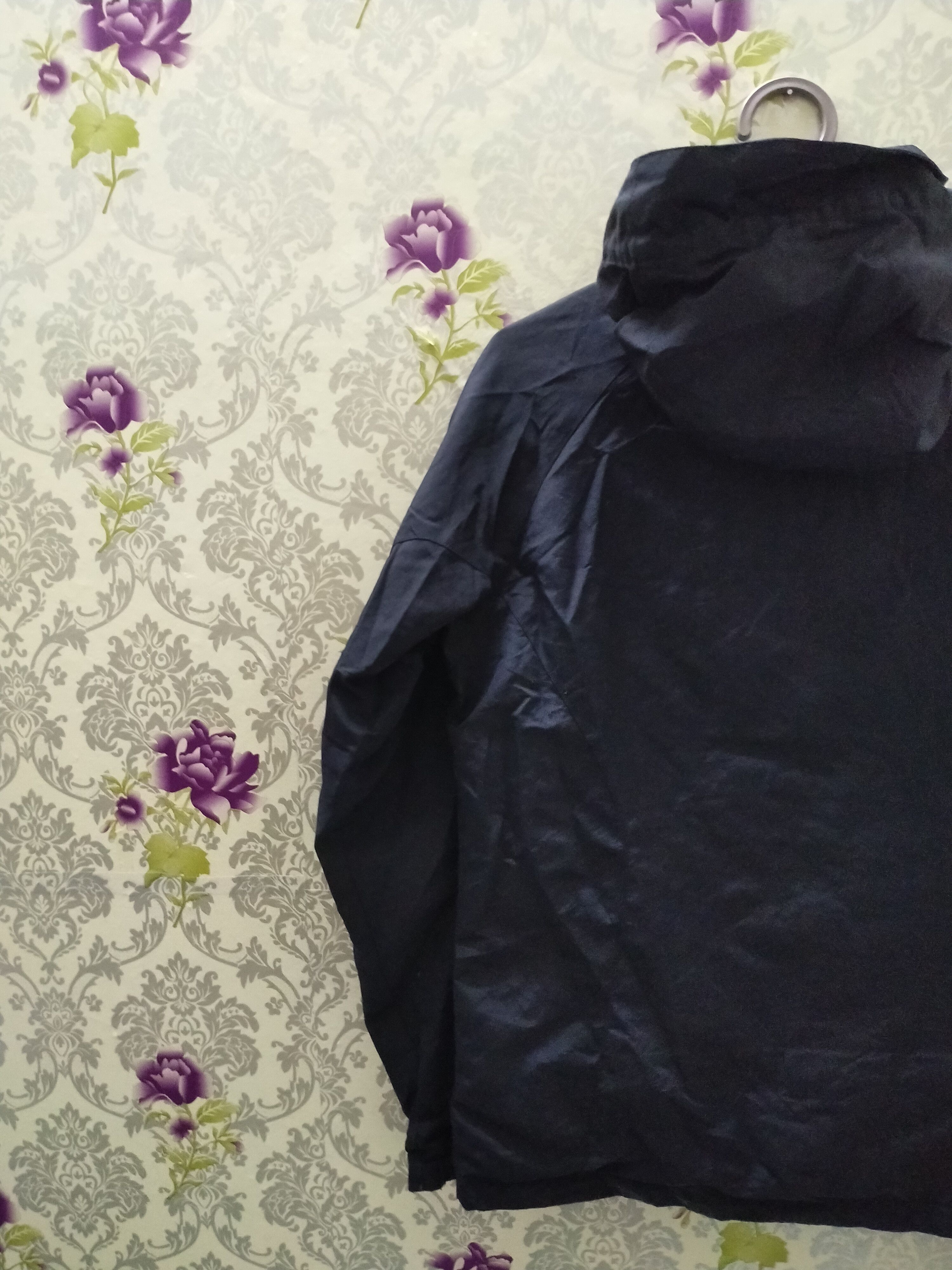 The North Face × Vintage TNF BLACK JACKET HOODIE MULTI POCKET Size US M / EU 48-50 / 2 - 7 Thumbnail