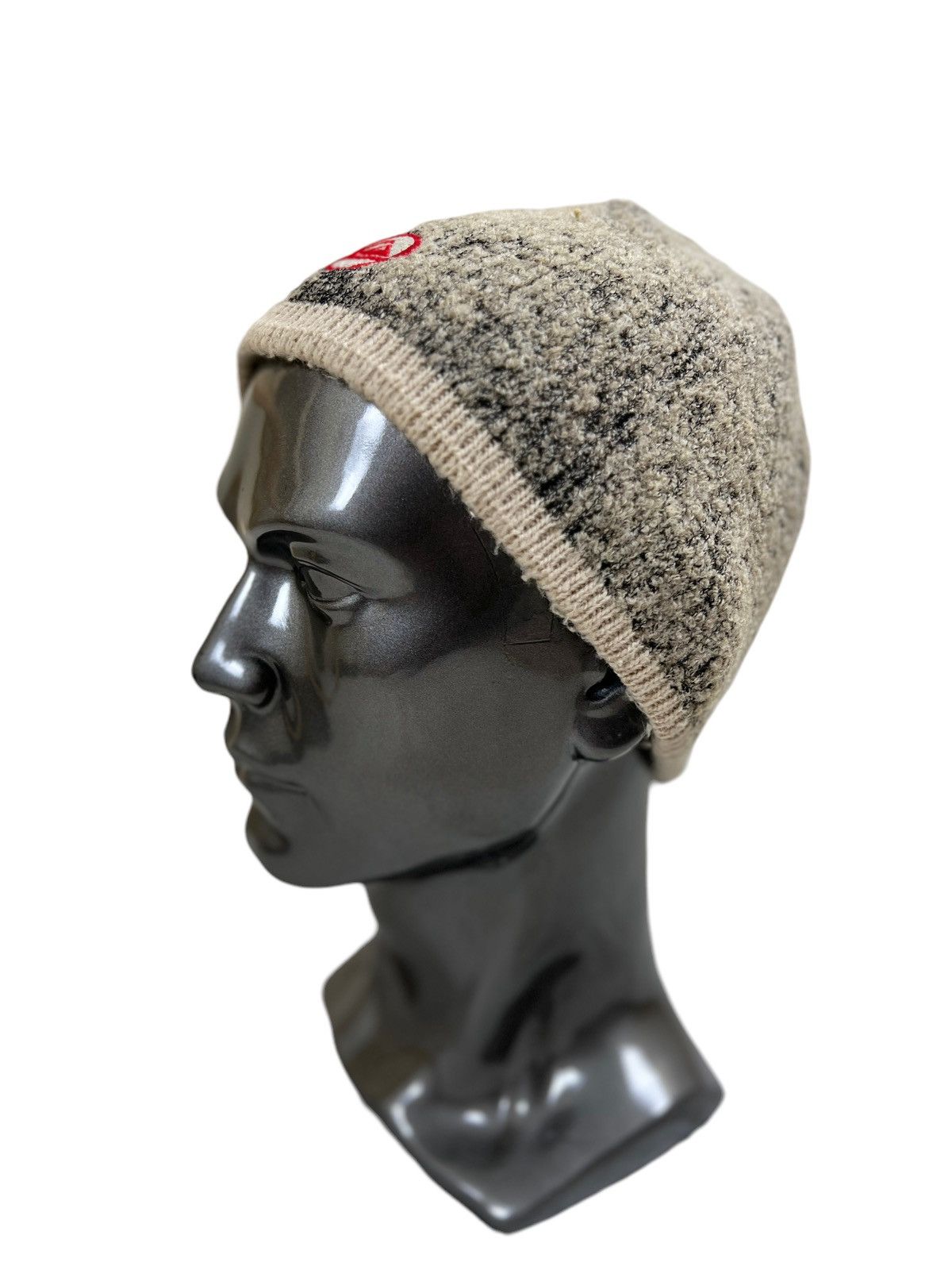 Quiksilver Vintage Small Logo Quiksilver Winter Beanie Hat Size ONE SIZE - 2 Thumbnail