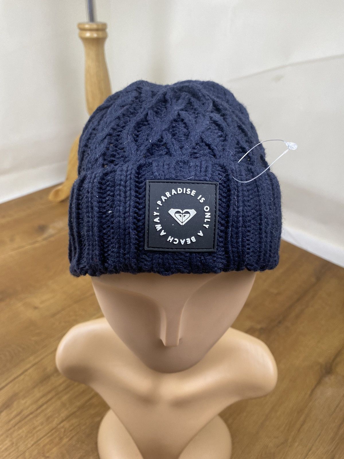 Quiksilver Vintage Roxy Winter Beanie Knitted Hat Size ONE SIZE - 2 Thumbnail