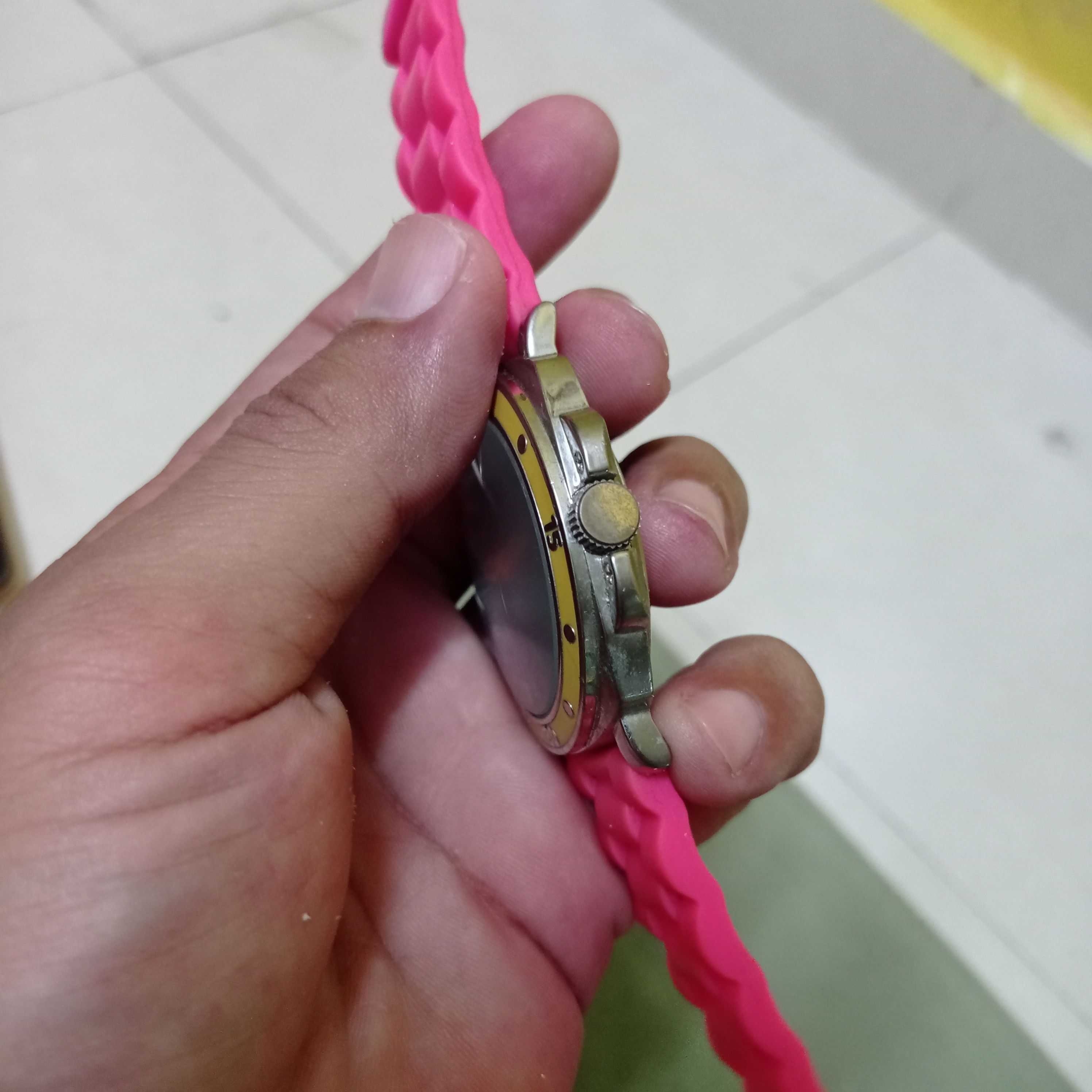 Vintage Retro CRAZY COLOUR "BIG MARK" WATCH BY IXA JAPANESE WATCH Size ONE SIZE - 14 Thumbnail