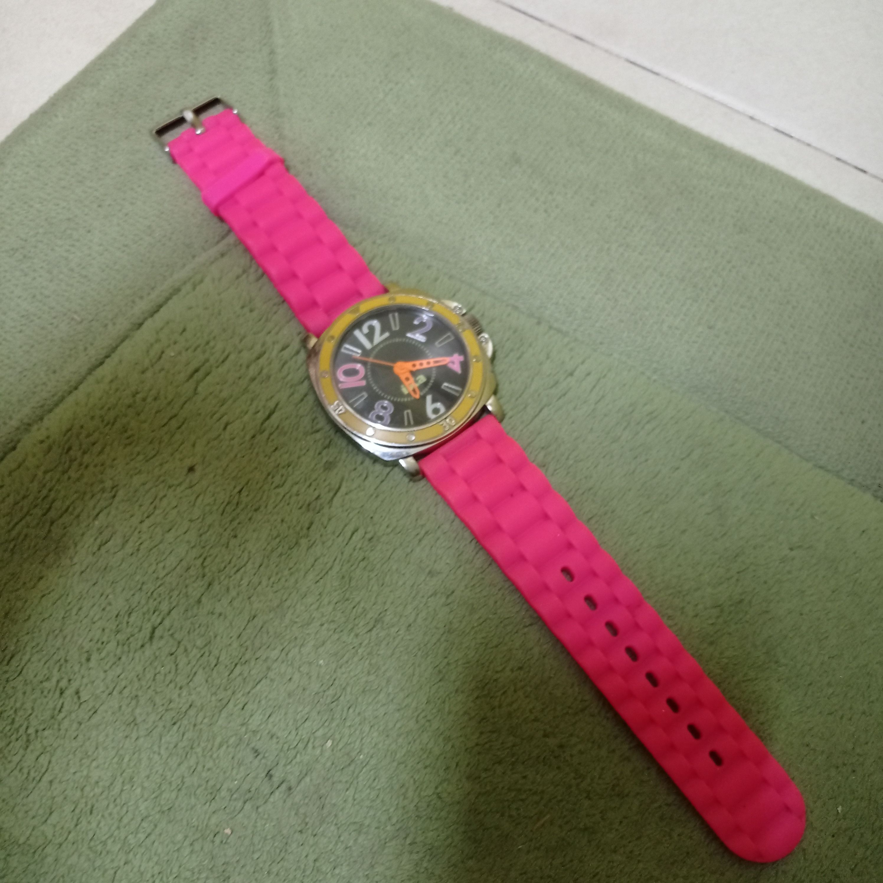 Vintage Retro CRAZY COLOUR "BIG MARK" WATCH BY IXA JAPANESE WATCH Size ONE SIZE - 5 Thumbnail