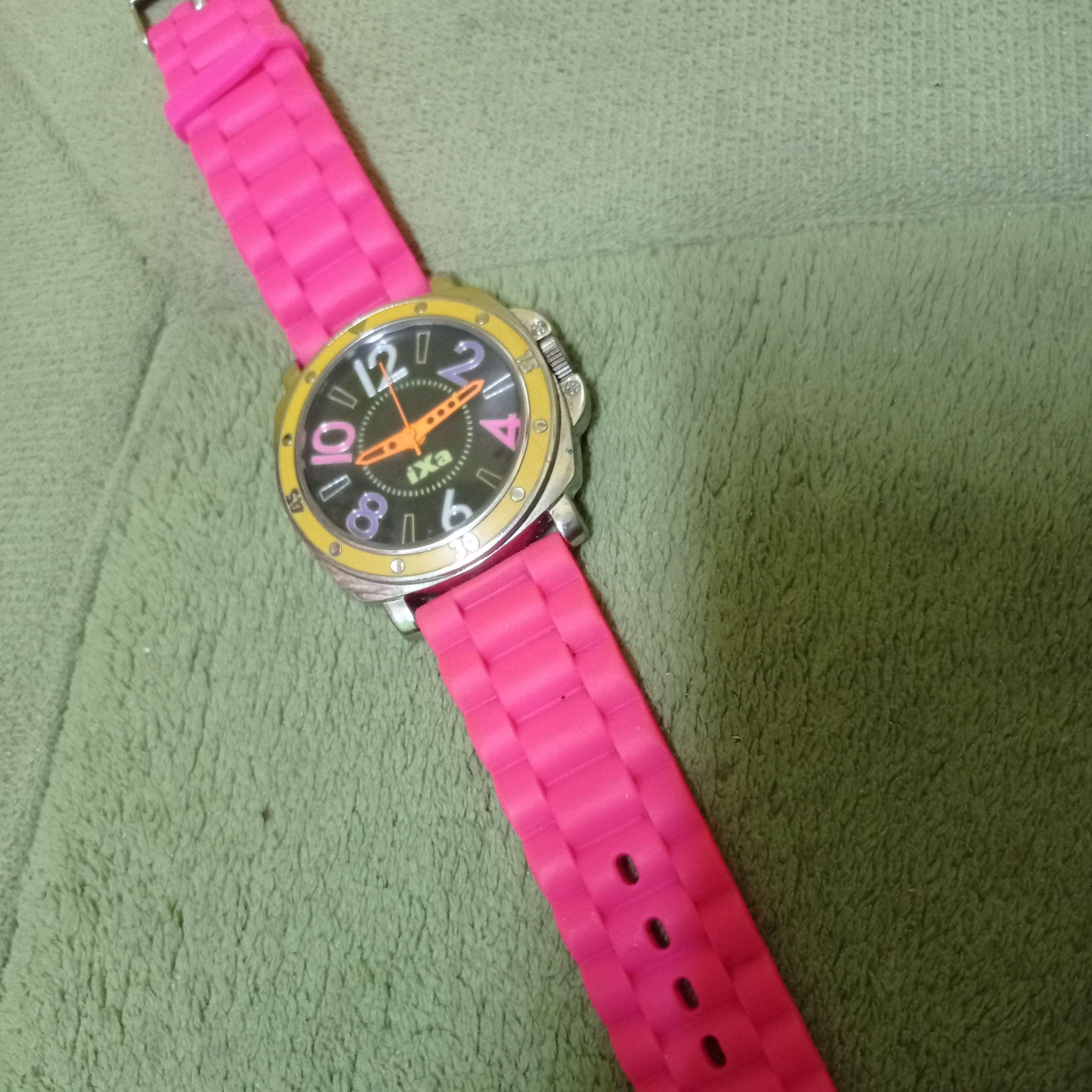 Vintage Retro CRAZY COLOUR "BIG MARK" WATCH BY IXA JAPANESE WATCH Size ONE SIZE - 10 Thumbnail