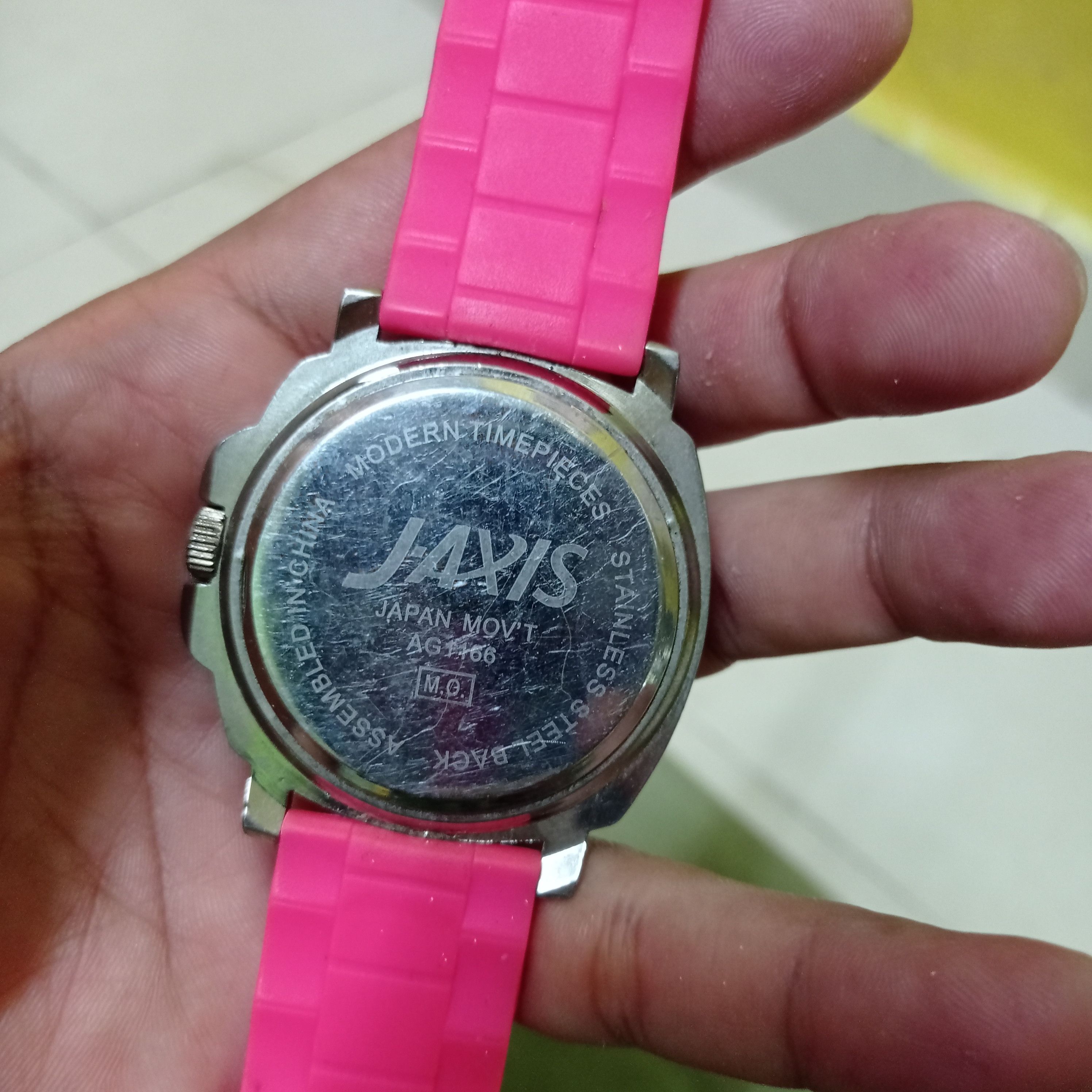 Vintage Retro CRAZY COLOUR "BIG MARK" WATCH BY IXA JAPANESE WATCH Size ONE SIZE - 4 Thumbnail