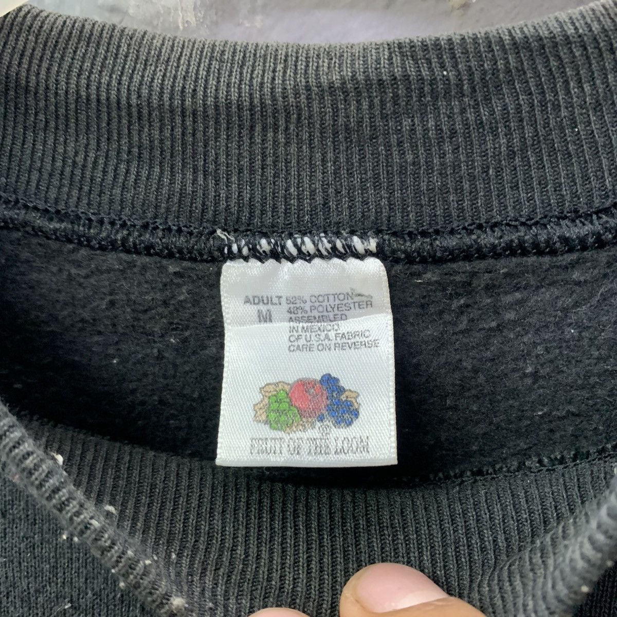 Fruit Of The Loom Vintage 90s Skull Out Laws Louisvill Crewneck Sweatshirt Size US L / EU 52-54 / 3 - 6 Thumbnail